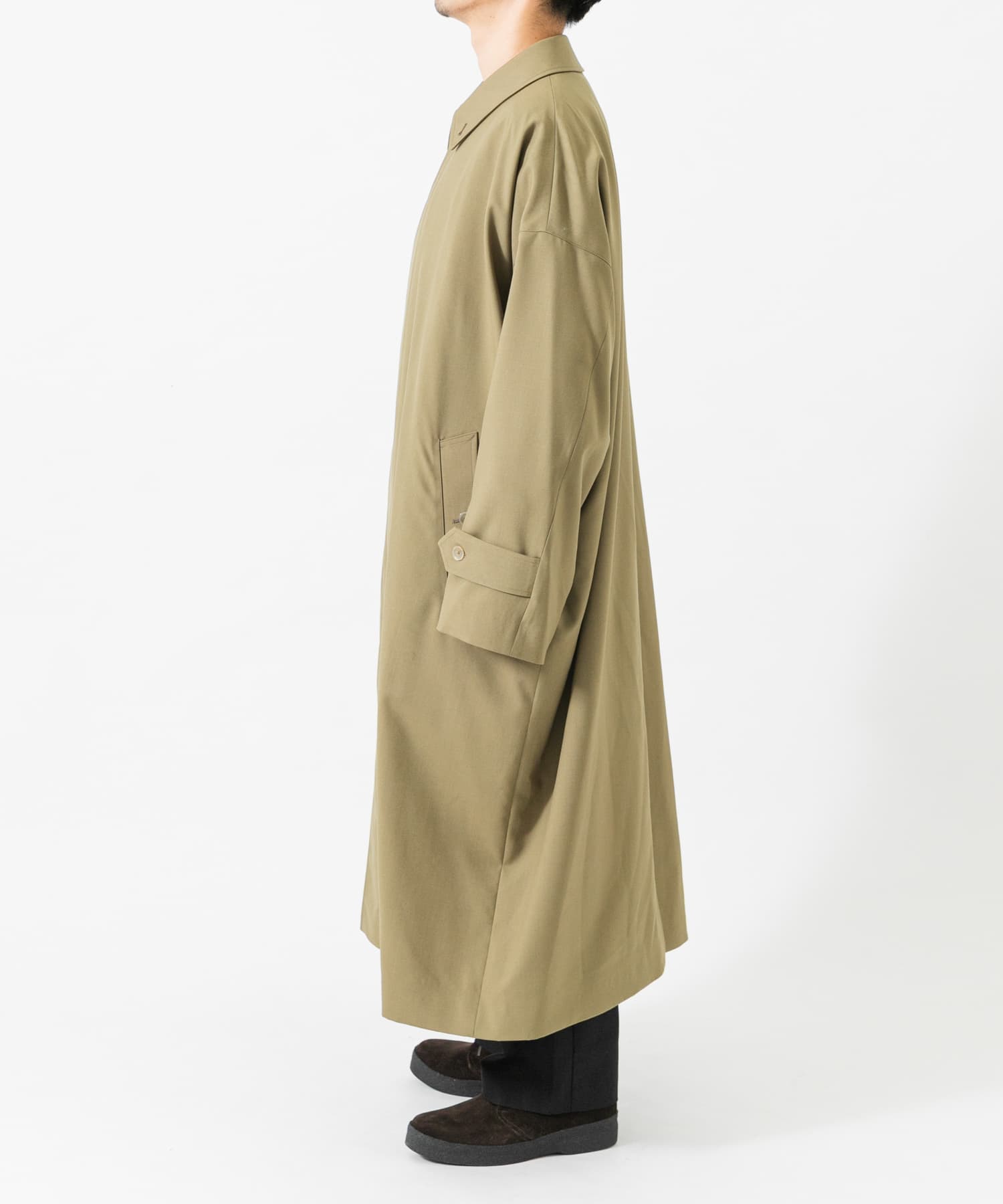 KHAKI
