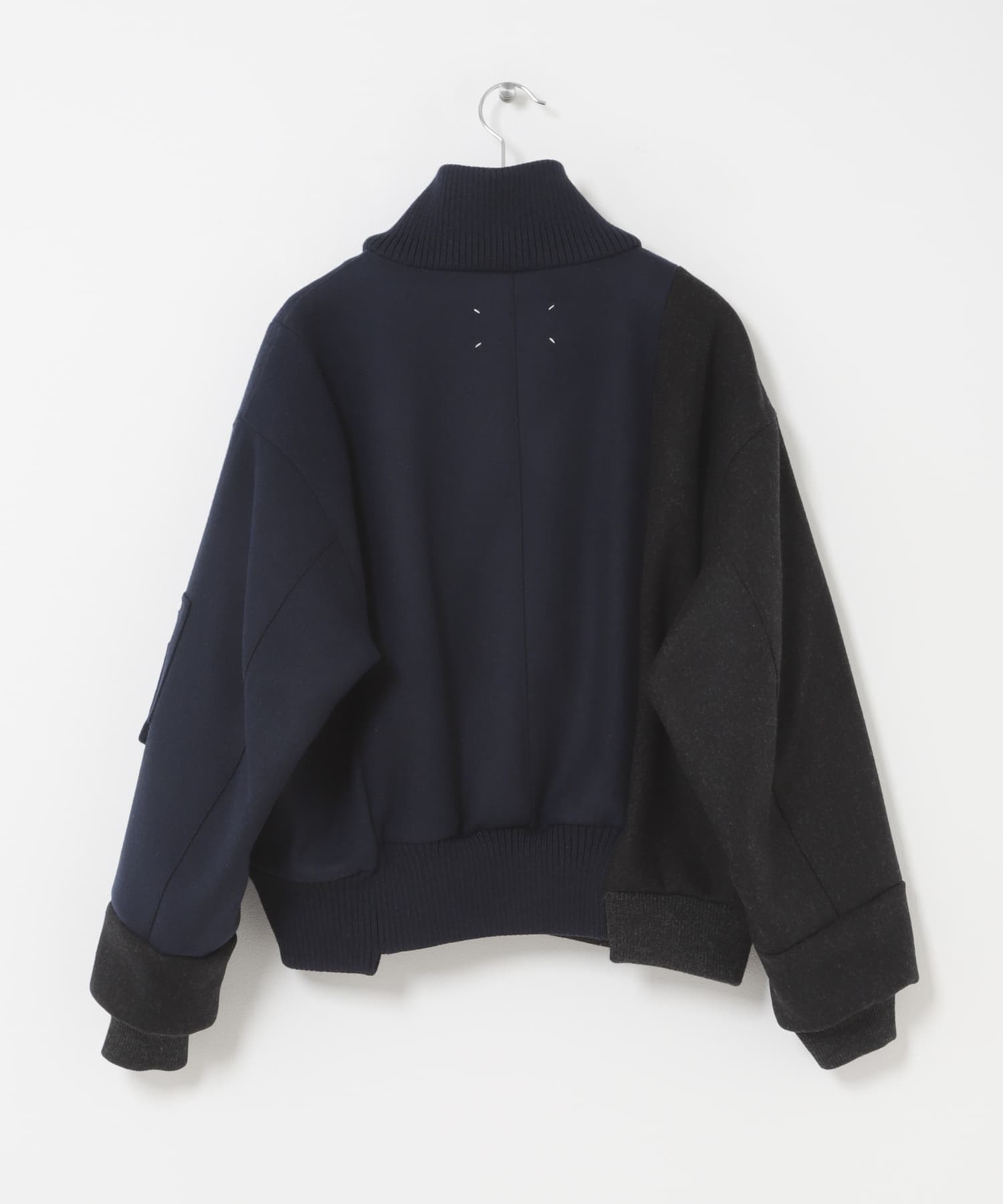 961 BLACK