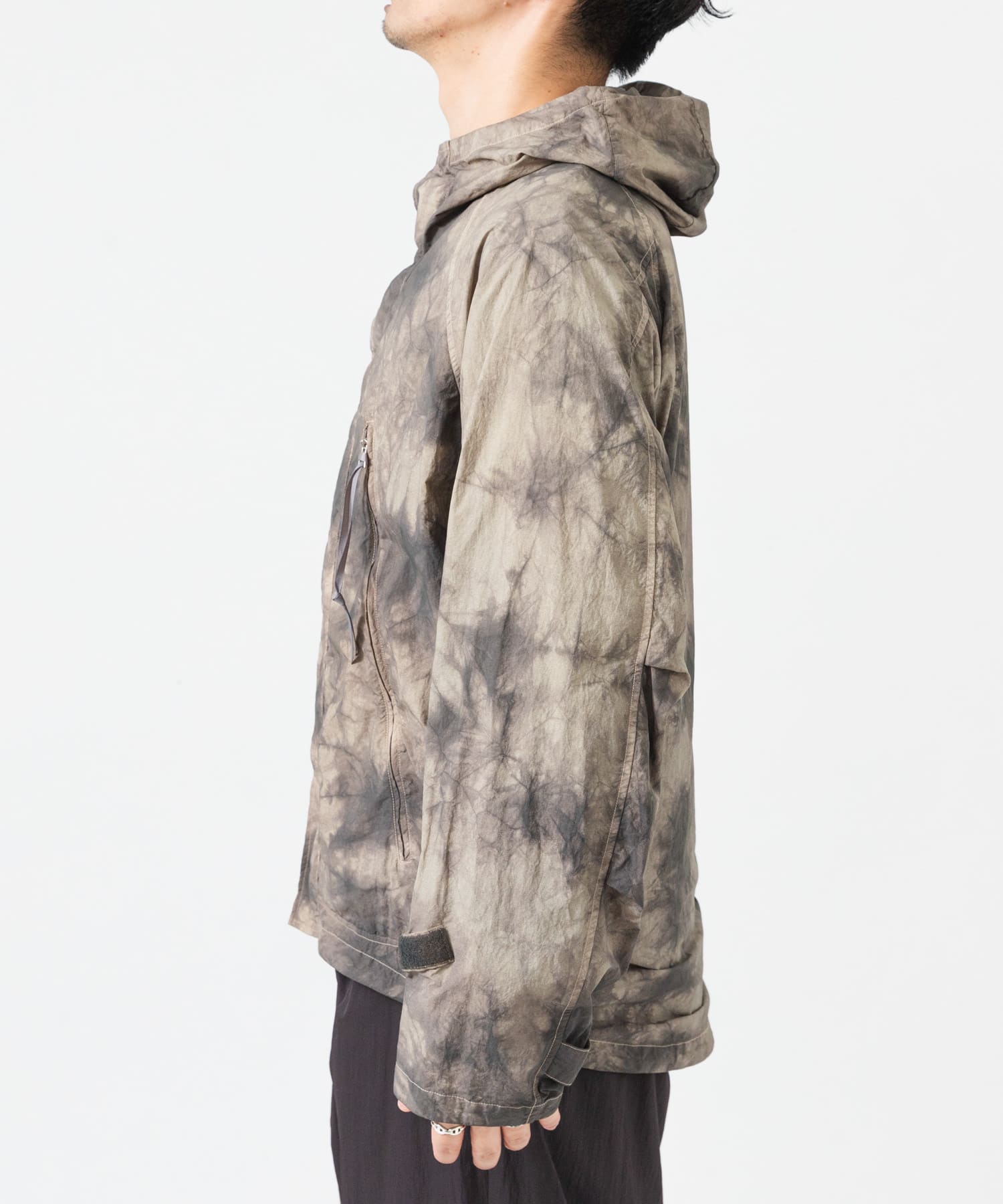 Beige Dye