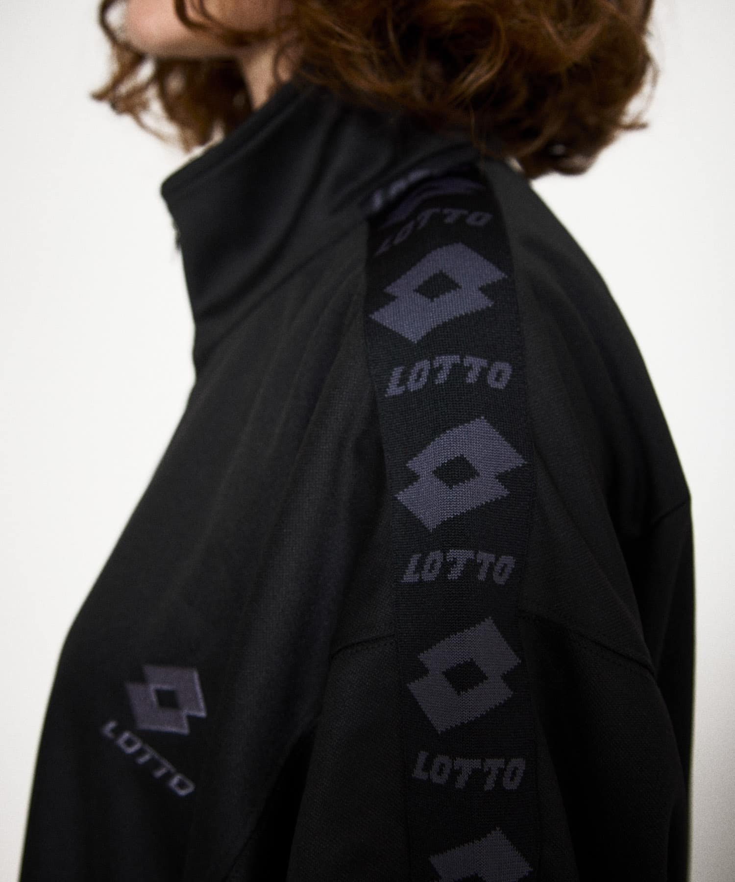 LOTTO　LOGO TAPE TRACK JACKET