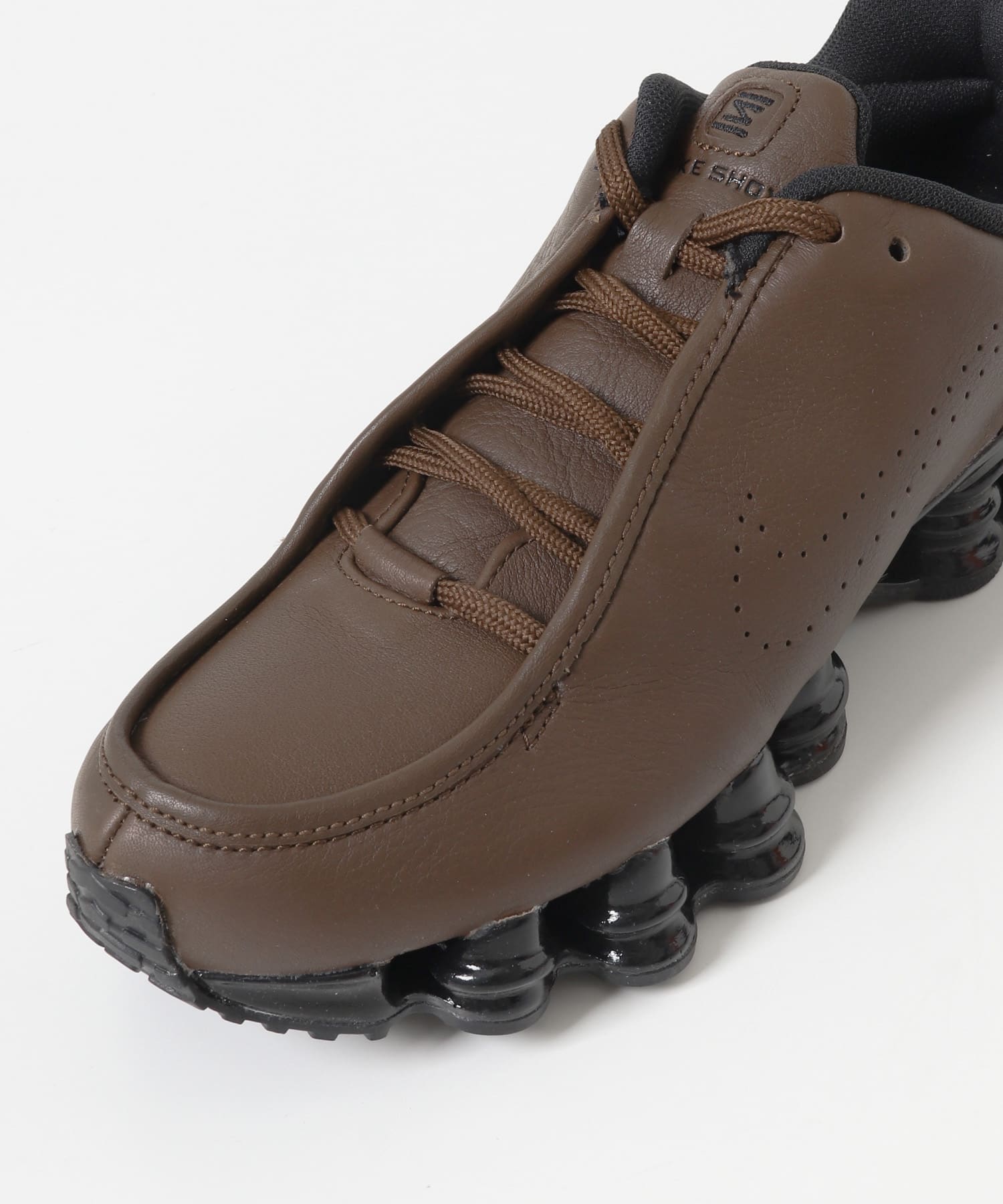 NIKE　ショックス TL SE CACAO 26
