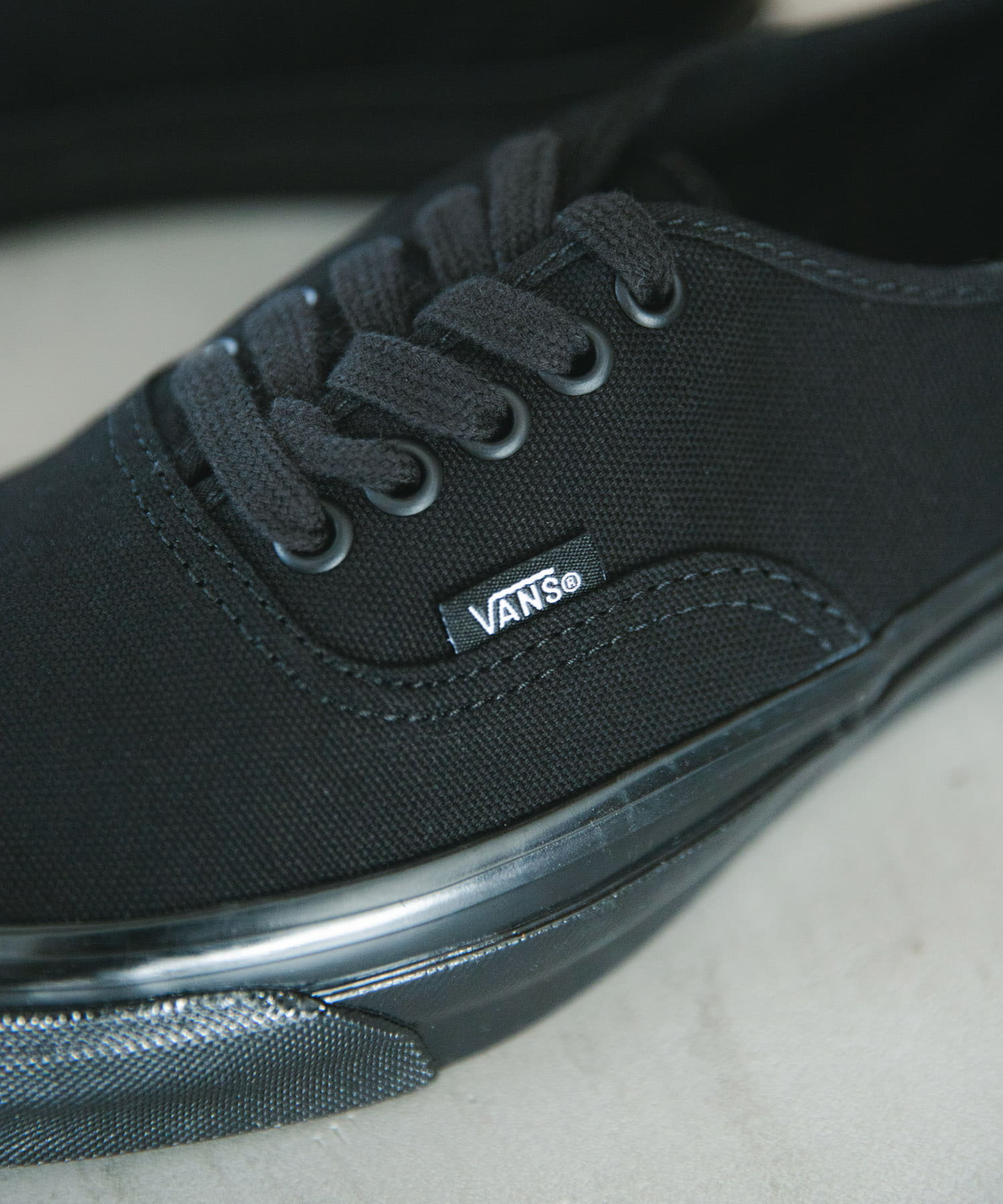BLK/BLK