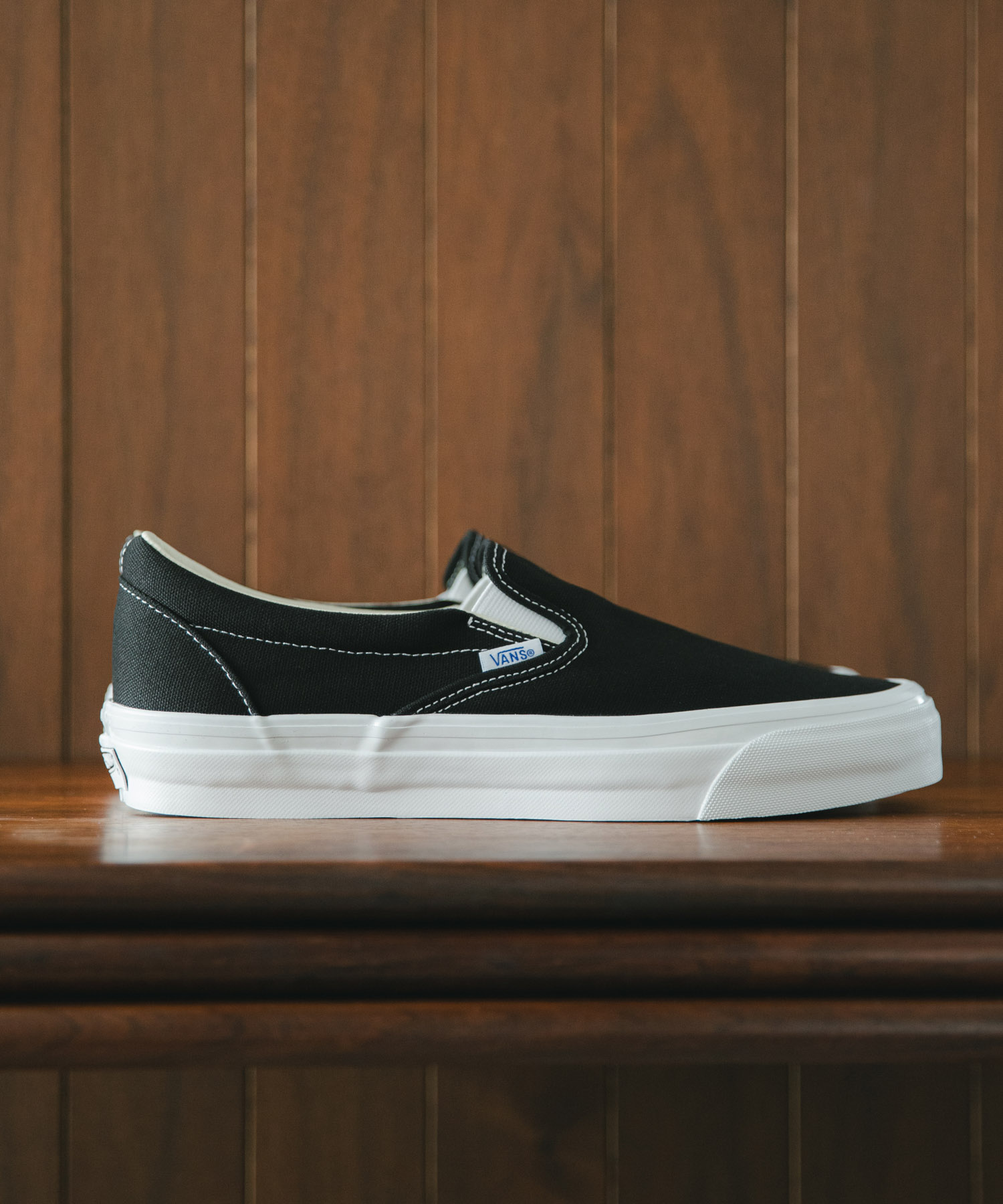 LX BLK/WHT