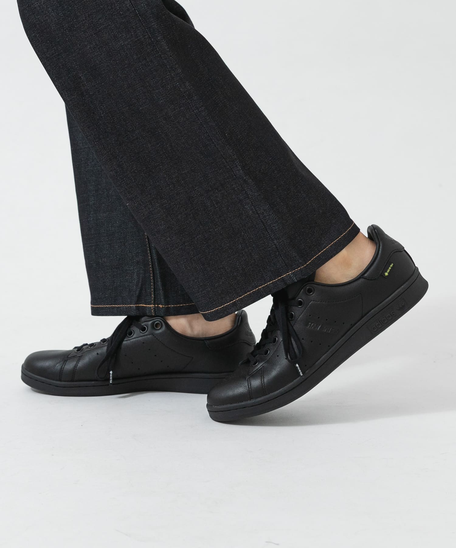 CORE BLACK