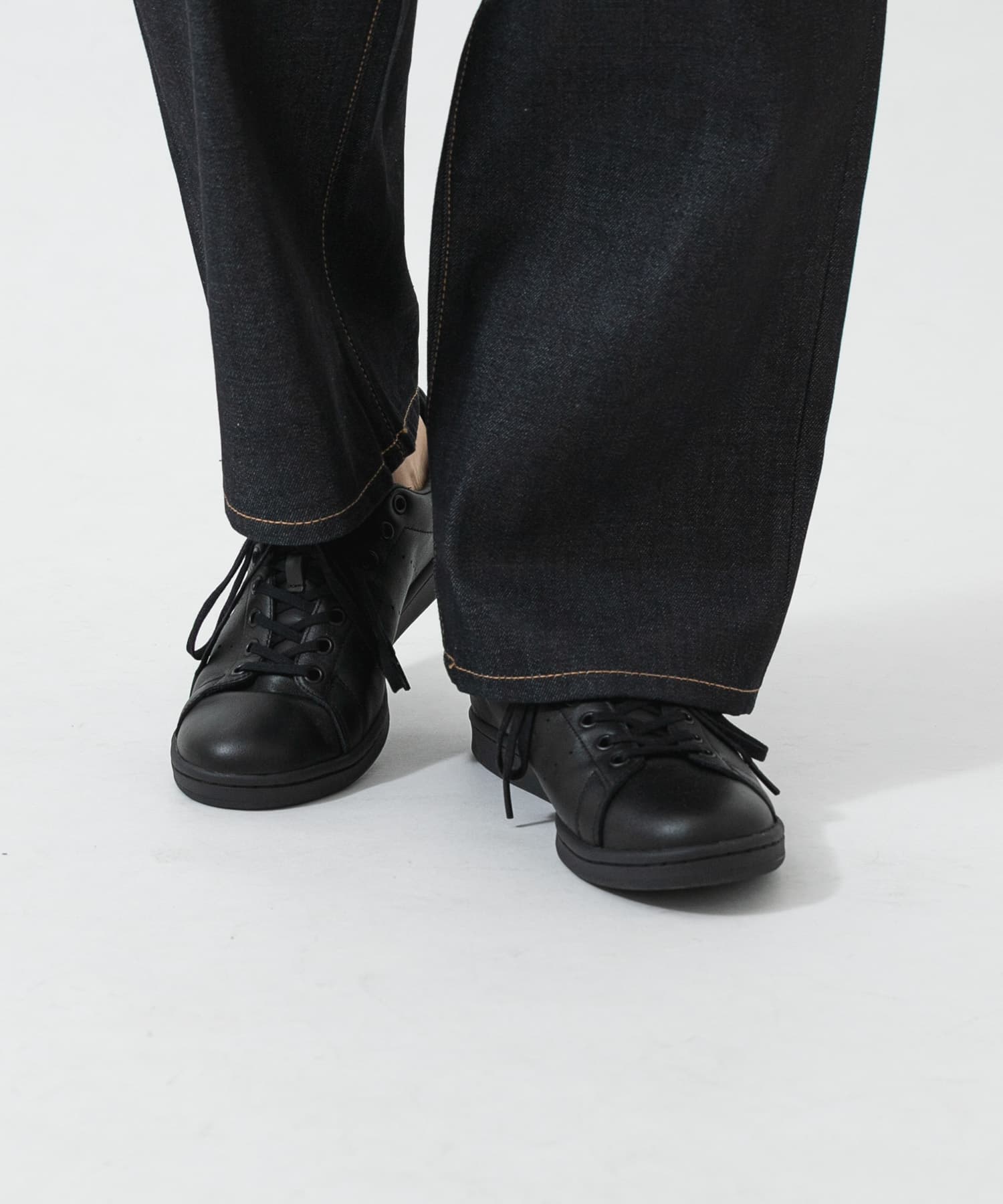 CORE BLACK