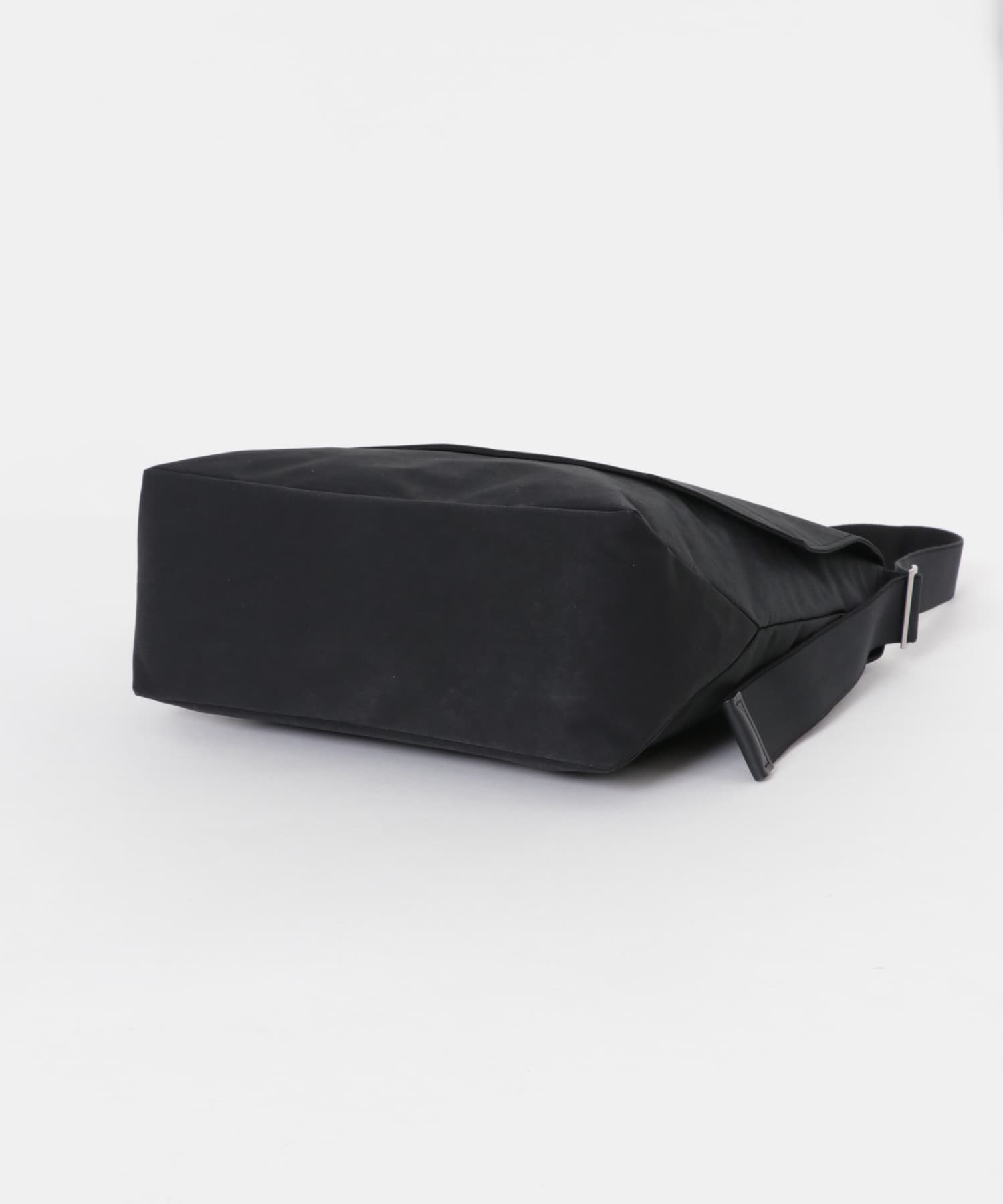 Hender Scheme　FLAP SHOULDER BIG BLACK Free