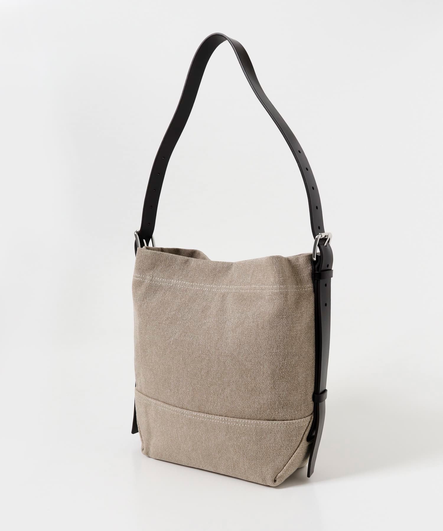 LEMAIRE BELTED TOTE BAG キャンバス レザー トートバッグ LEMAIRE SMALL BELTED TOTE(Free DARK LINEN): バッグ｜URBAN RESEARCH