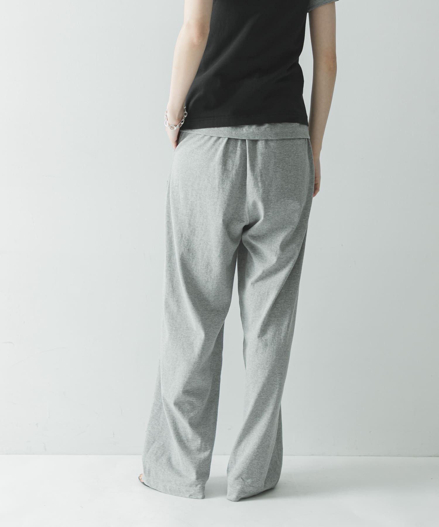 杢GREY