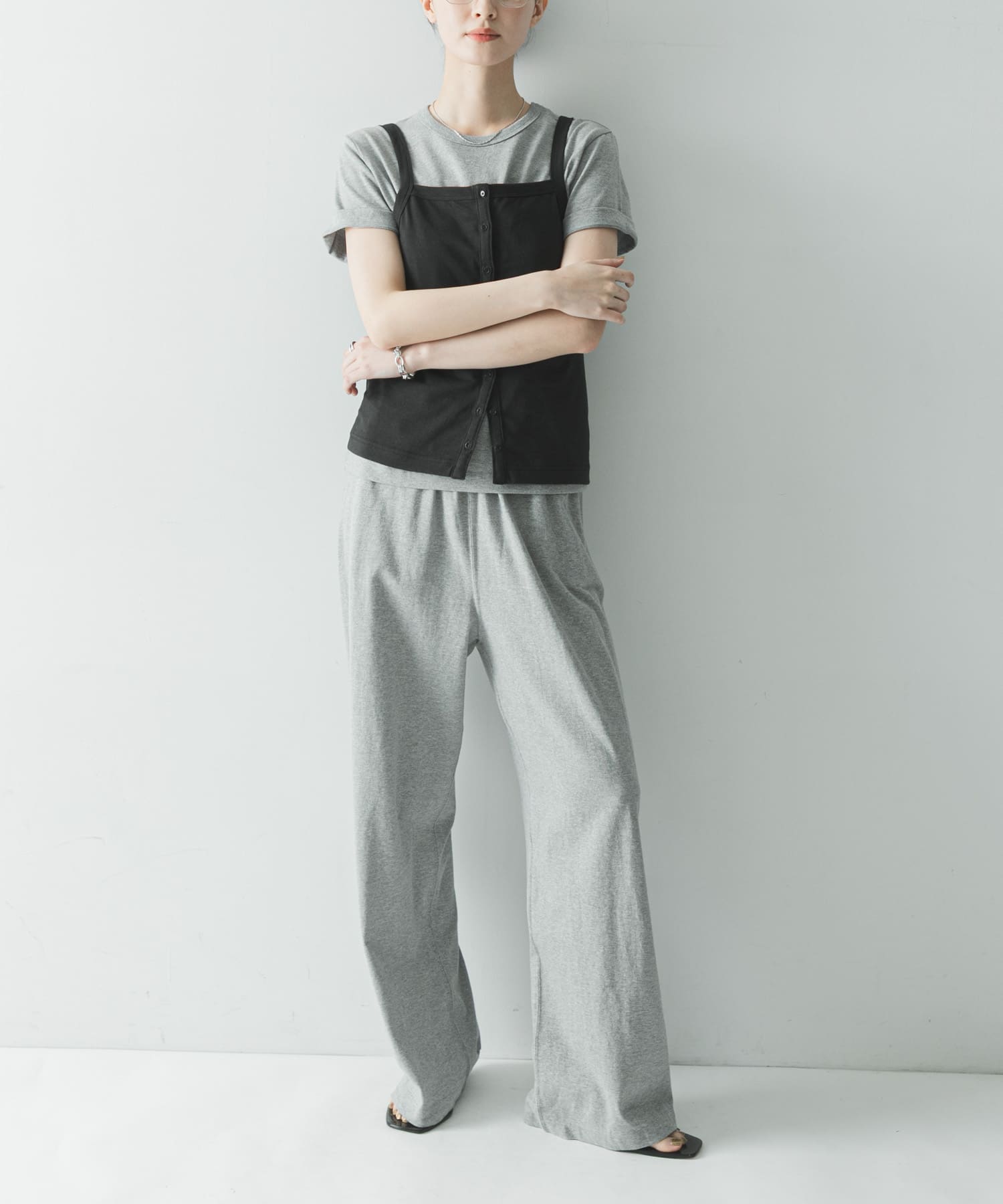 杢GREY