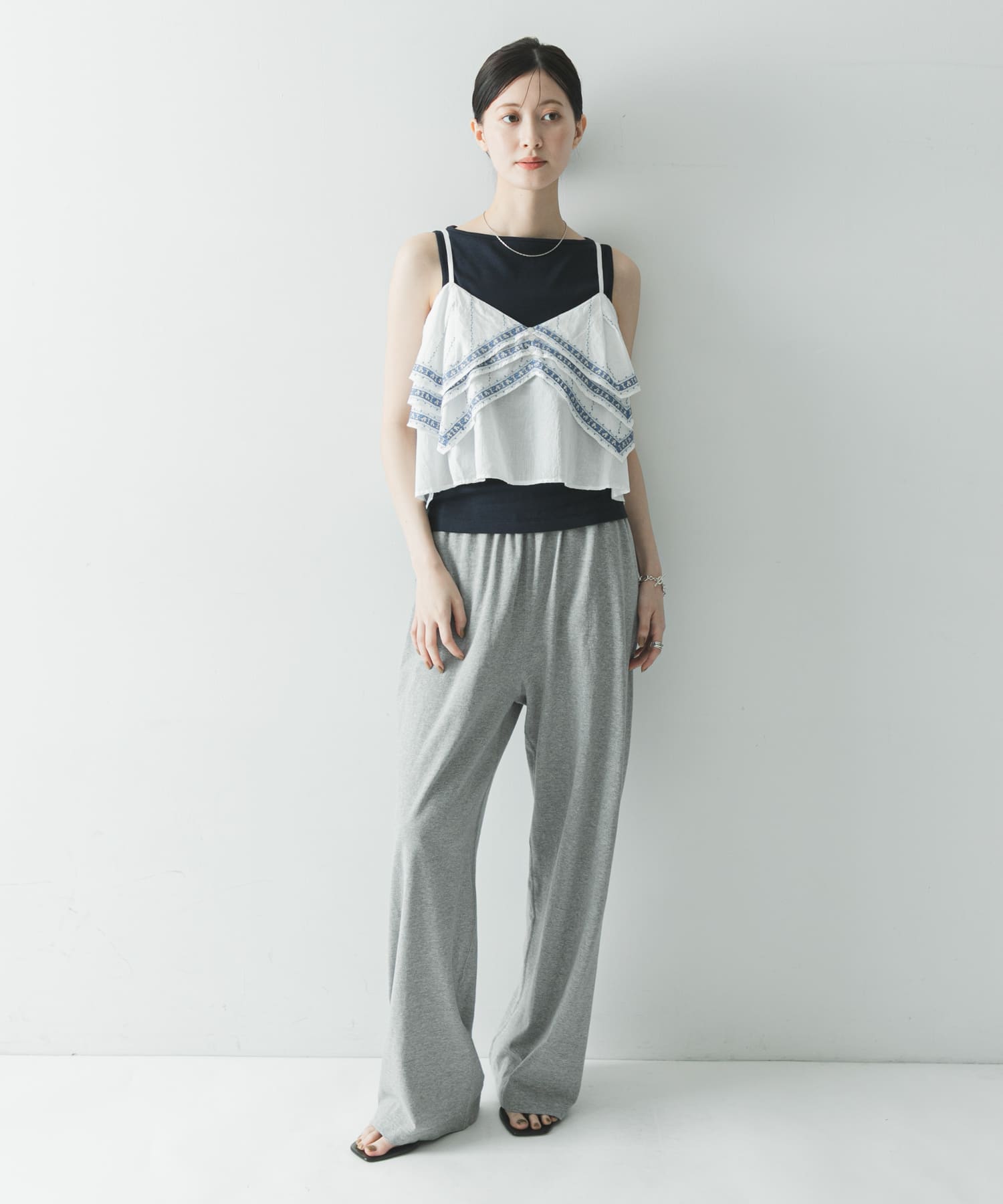 杢GREY