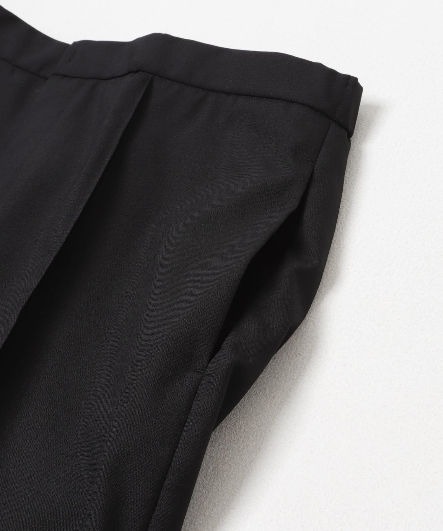 ATON　WOOL TROPICAL PIN TUCK PANTS BLACK 1