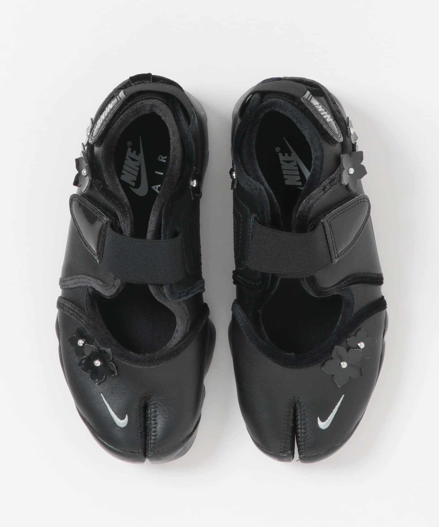 NIKE　Air Rift BLACK 23