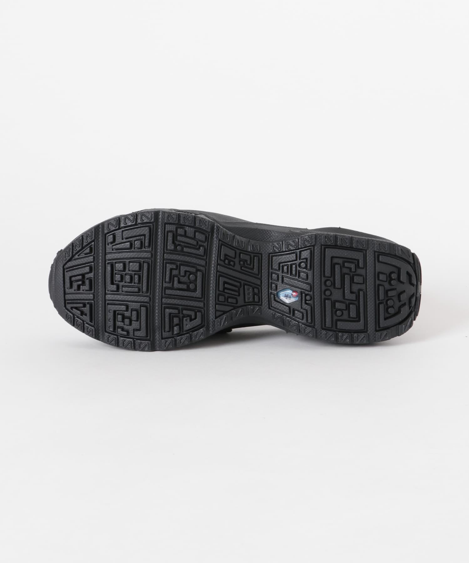 001 BLACK