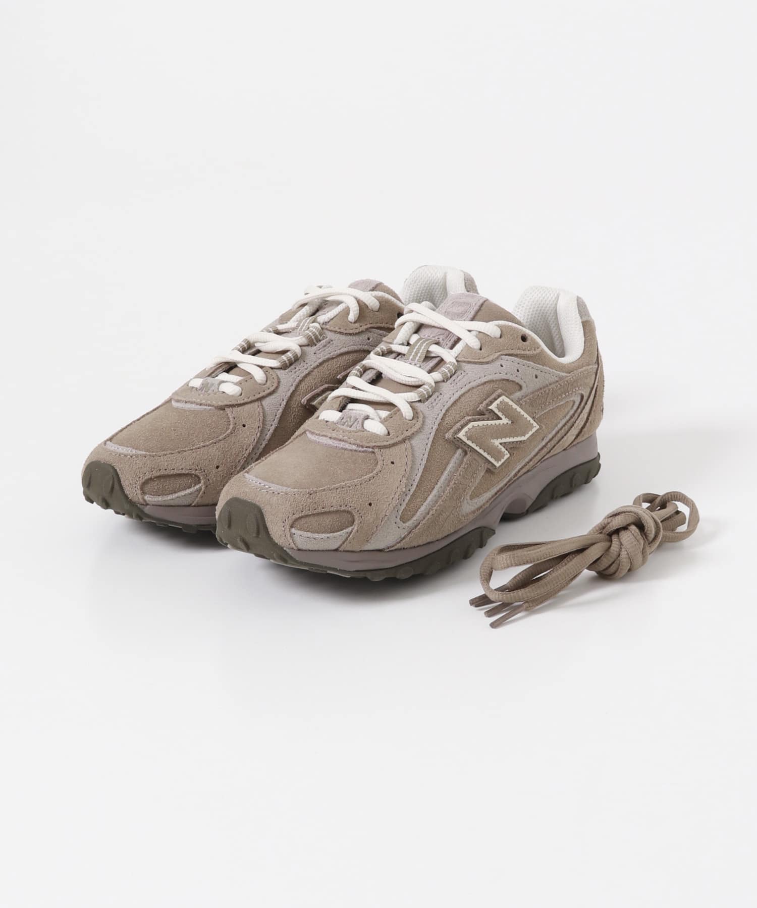 NEW BALANCE　204L