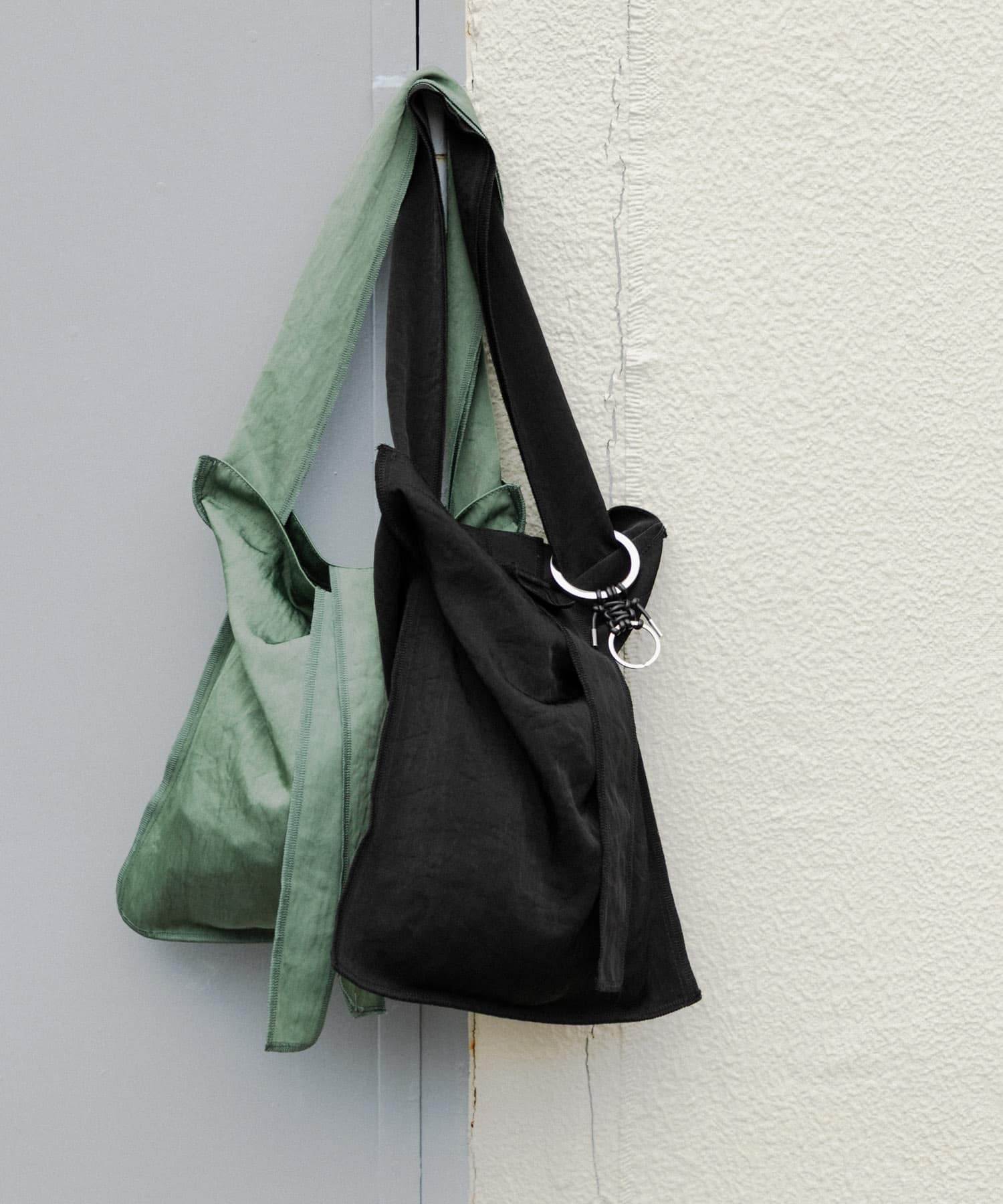 ITTI　MARY INSIDE OUT TOTE-M