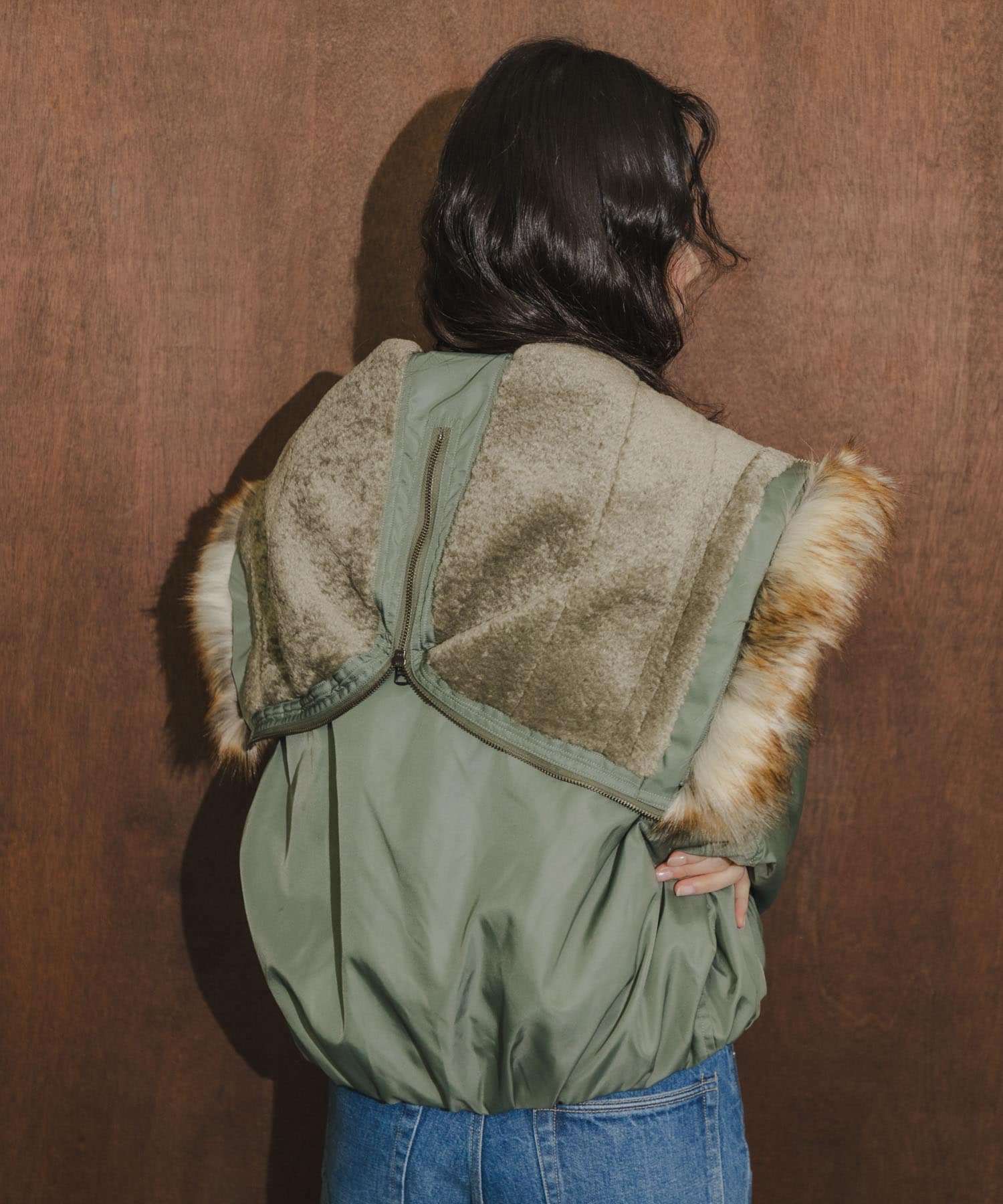 KHAKI