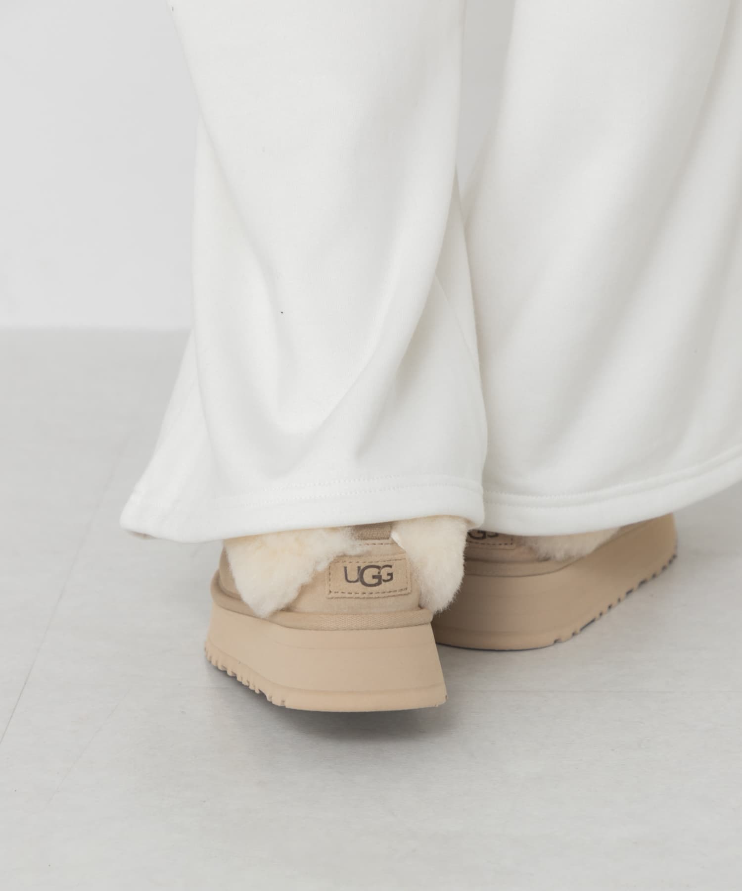 UGG　TAZZELLE