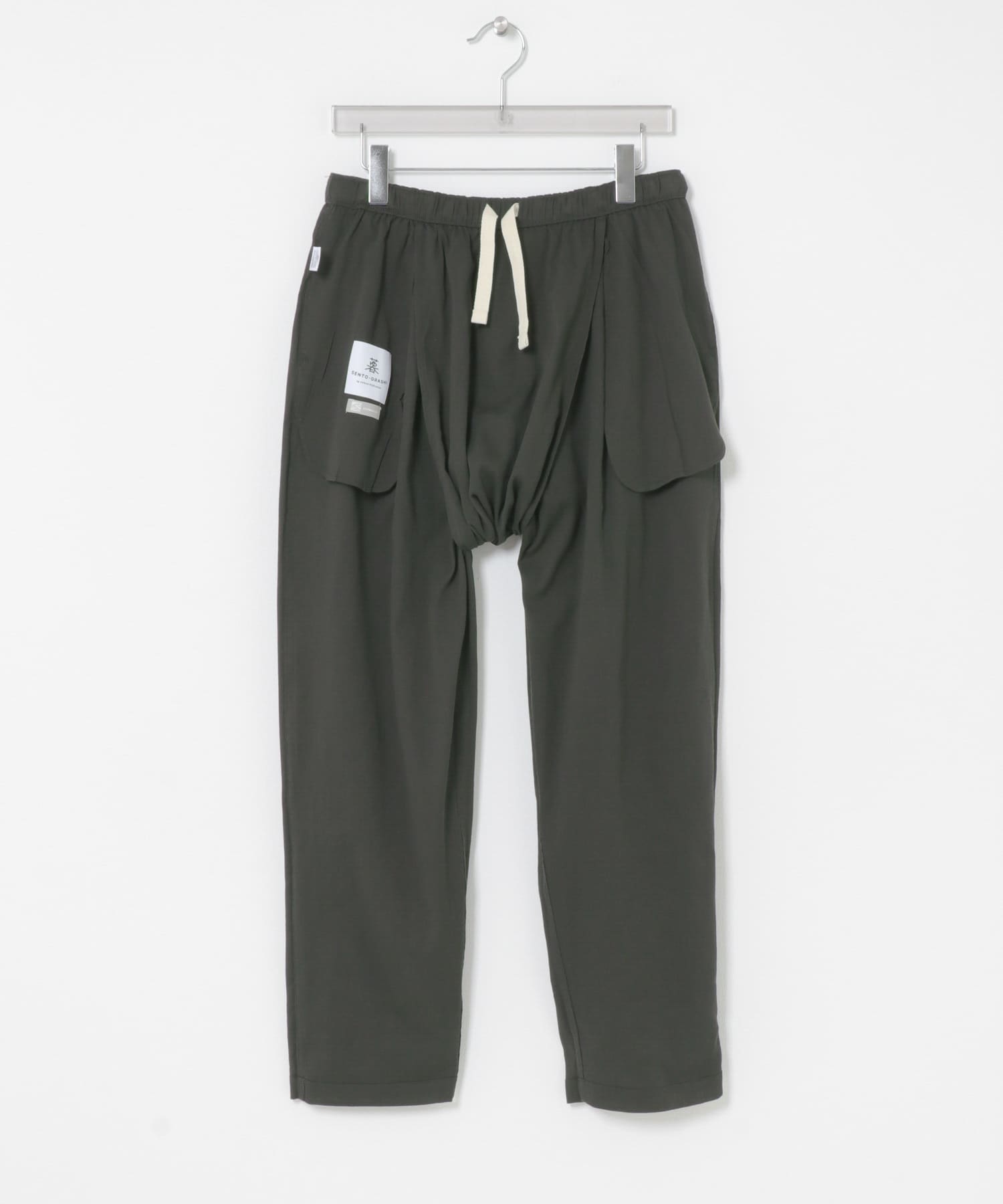 SENTO-GRASHI 「ゆ」 pants (Tapered)(M/L スミクロ): ボトム｜URBAN