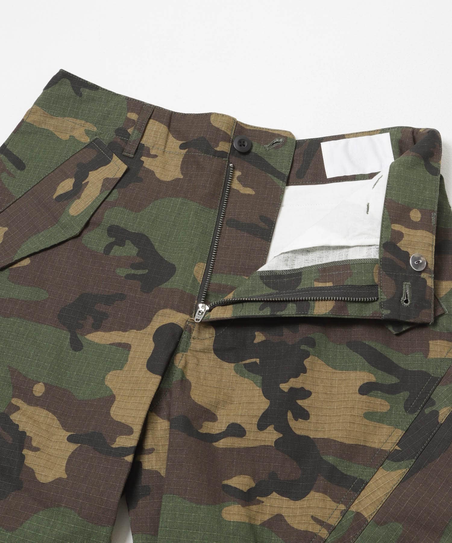 URBAN RESEARCH iD　3-D CUTTING CARGO PANTS WOOD LAND M