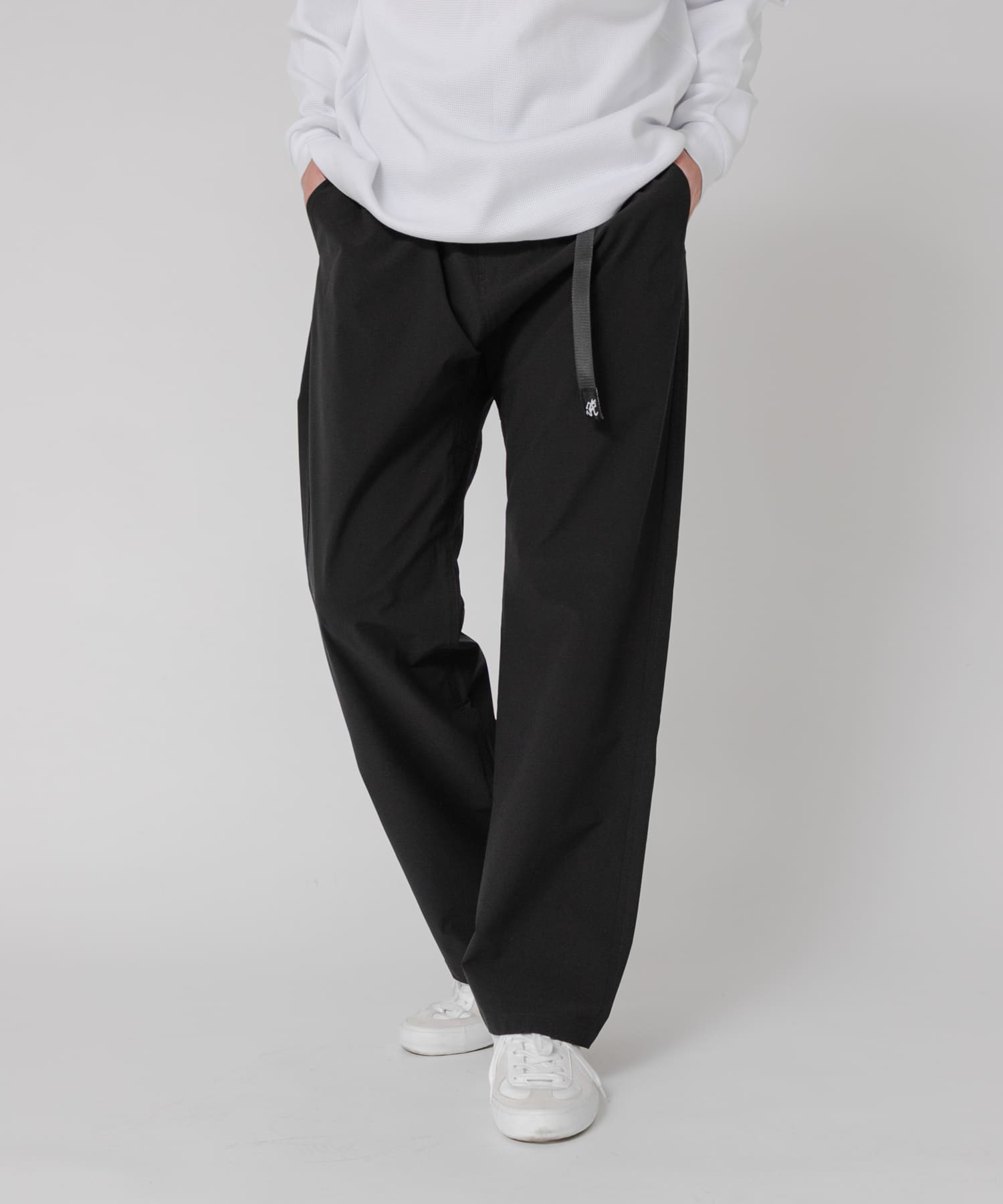 アーバンリサーチ別注Gramicci　SOLOTEX STRETCH PANTS 別注』Gramicci SOLOTEX STRETCH PANTS(S CHARCOAL): ボトム｜URBAN