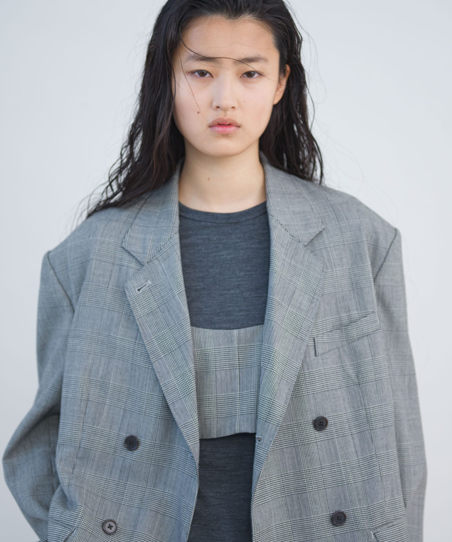 身長：173cm サイズ：38