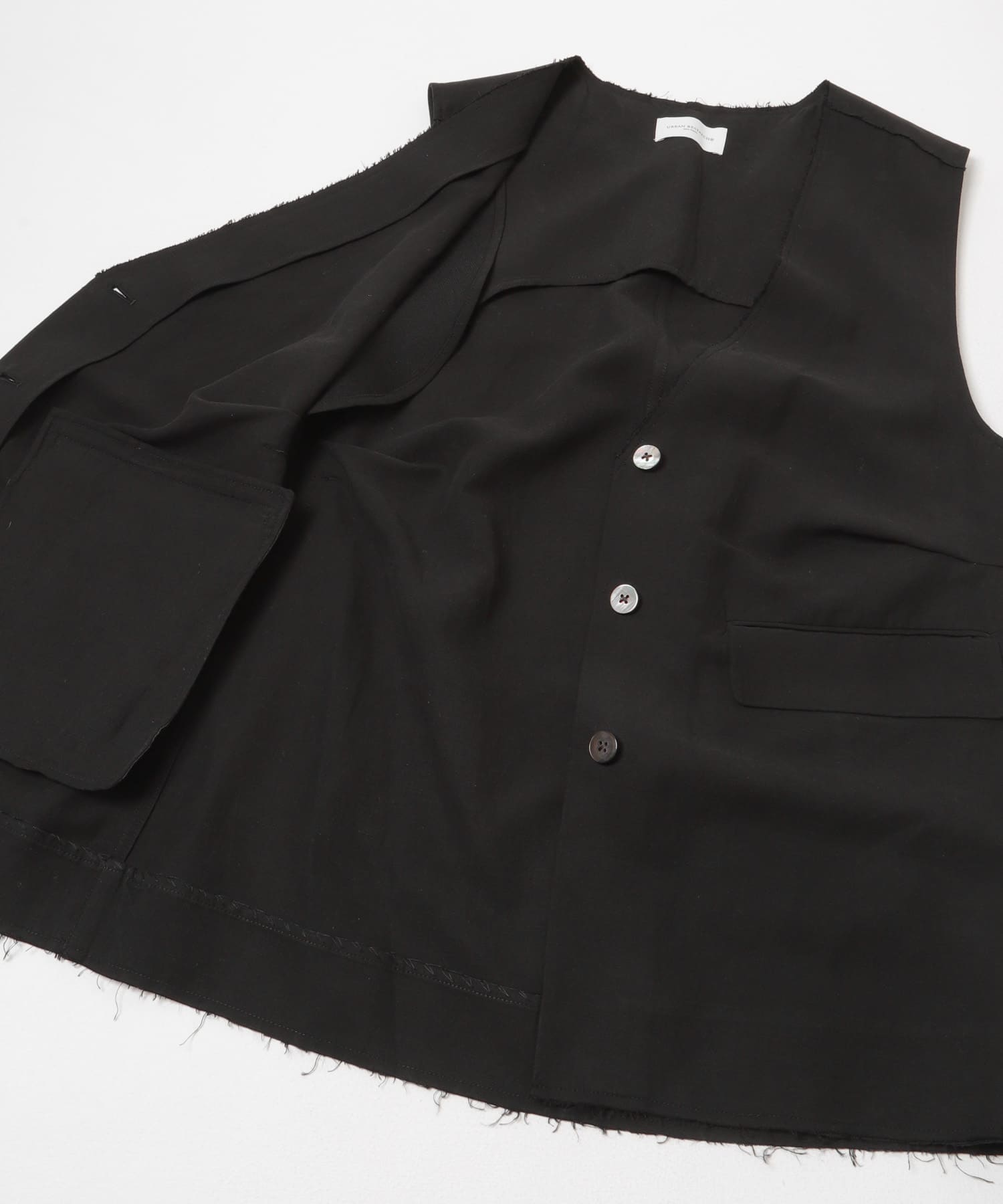 new basic　SILK LINEN GILET BLACK Free