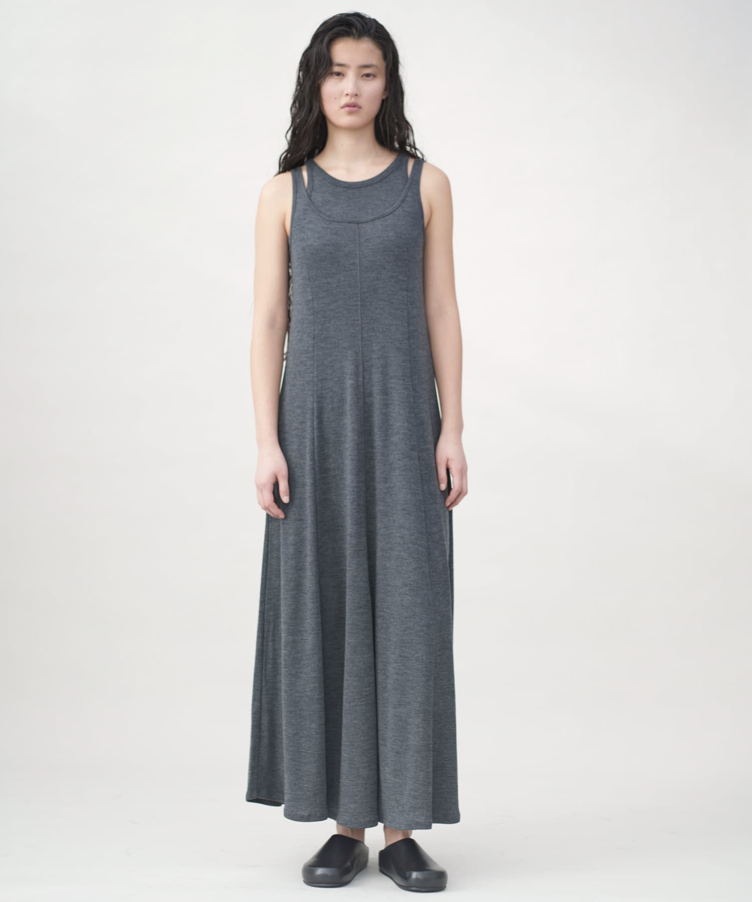 new basic　WASHABLE WOOL SQUARE ONE-PIECE