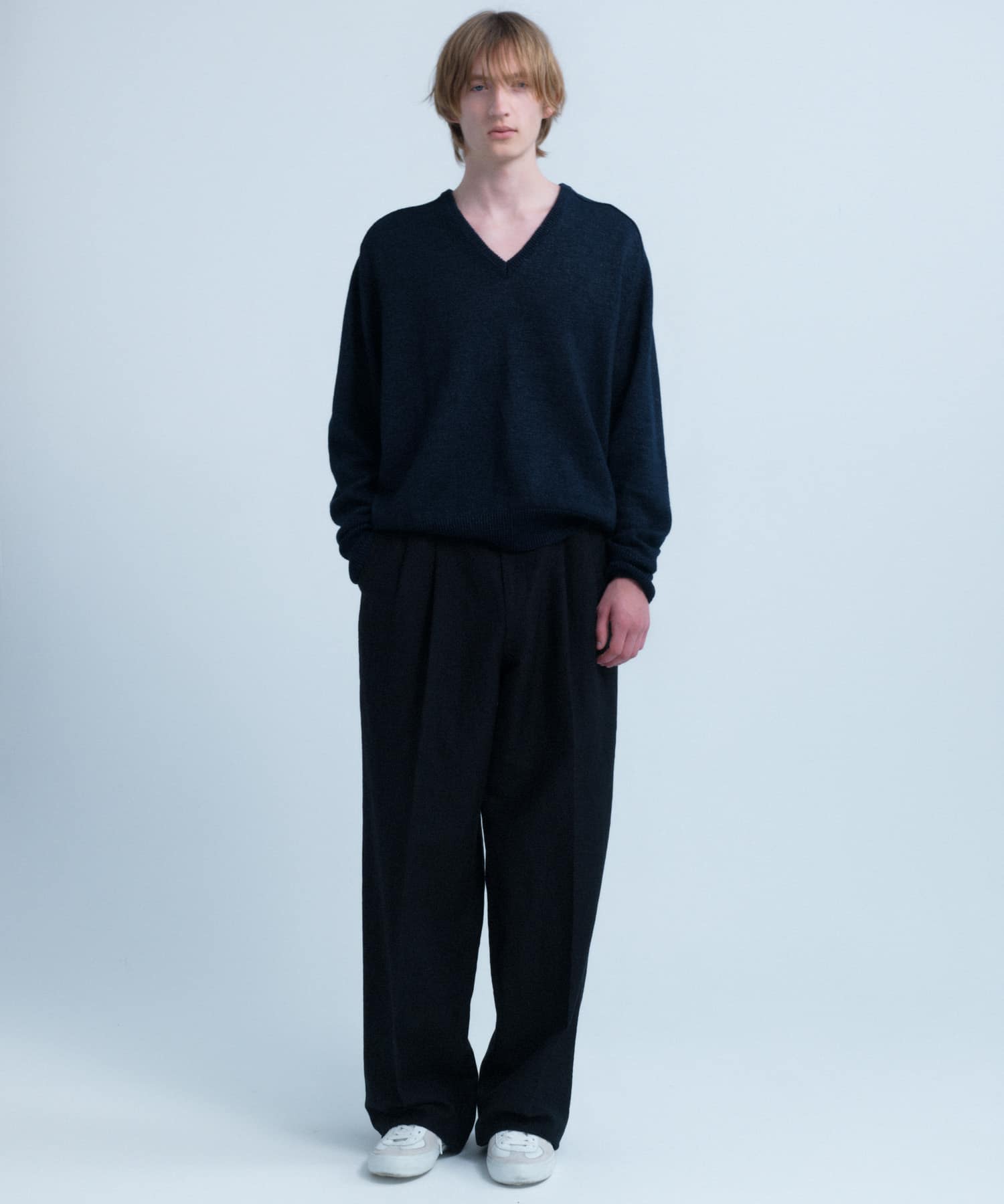 new basic　WASHI WOOL V-NECK KNIT D NAVY M