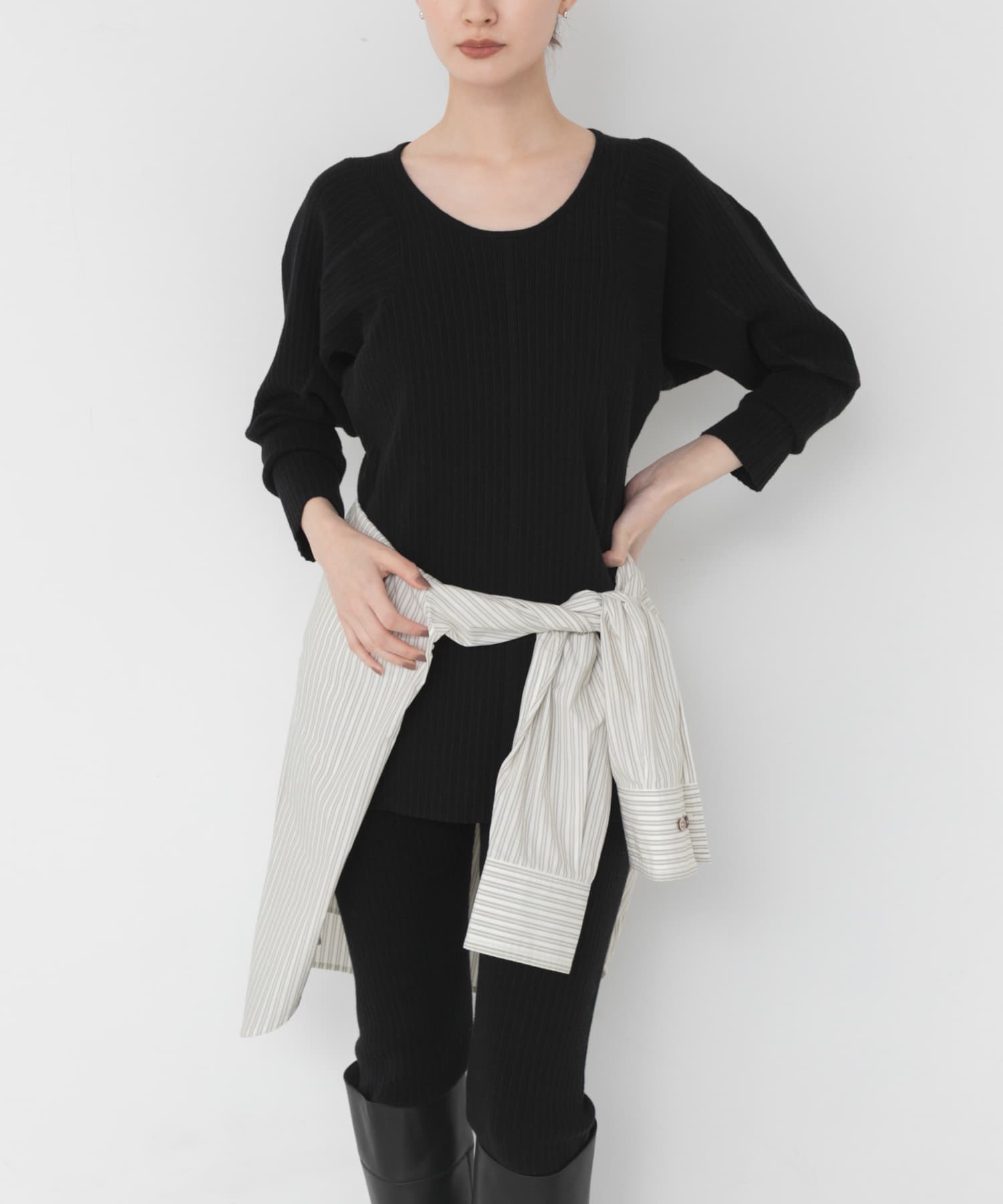 new basic　FRAME FLUID KNIT