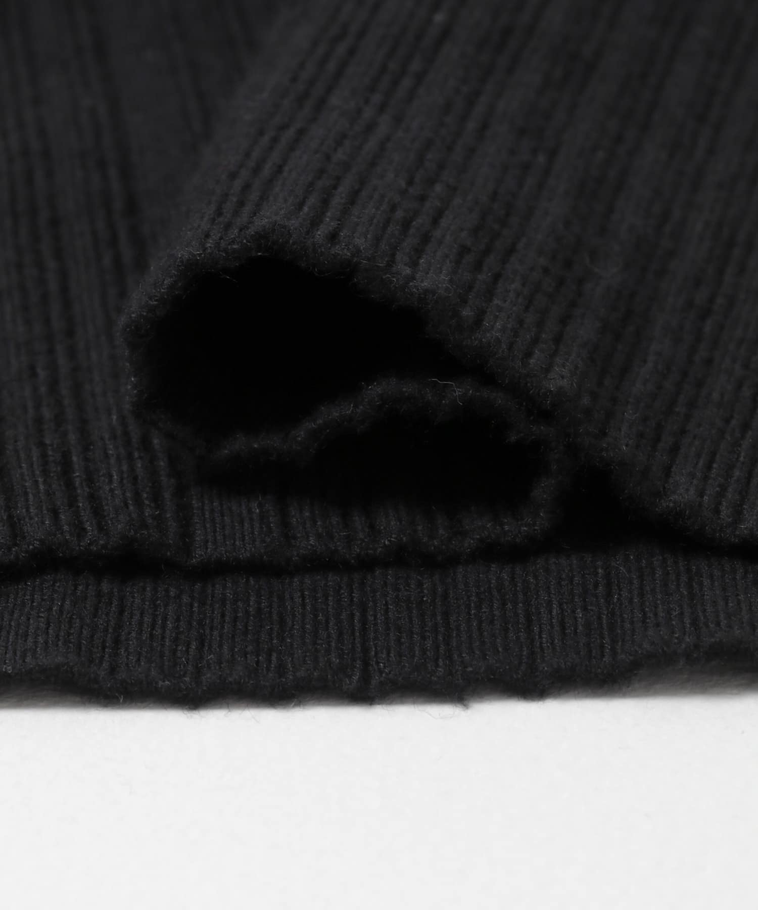 new basic　FRAME FLUID KNIT BLACK Free