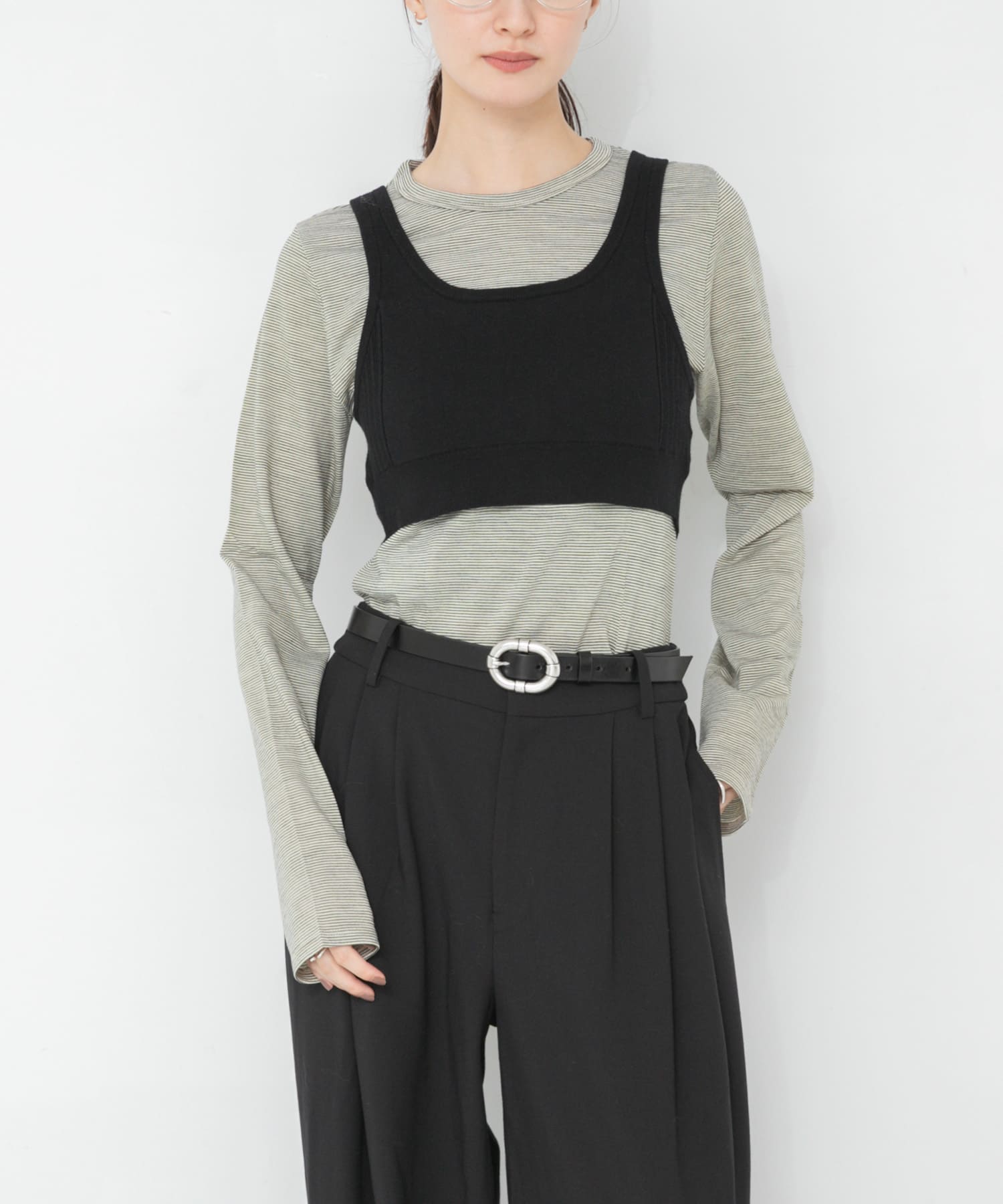 new basic　FLUID KNIT BUISTIER