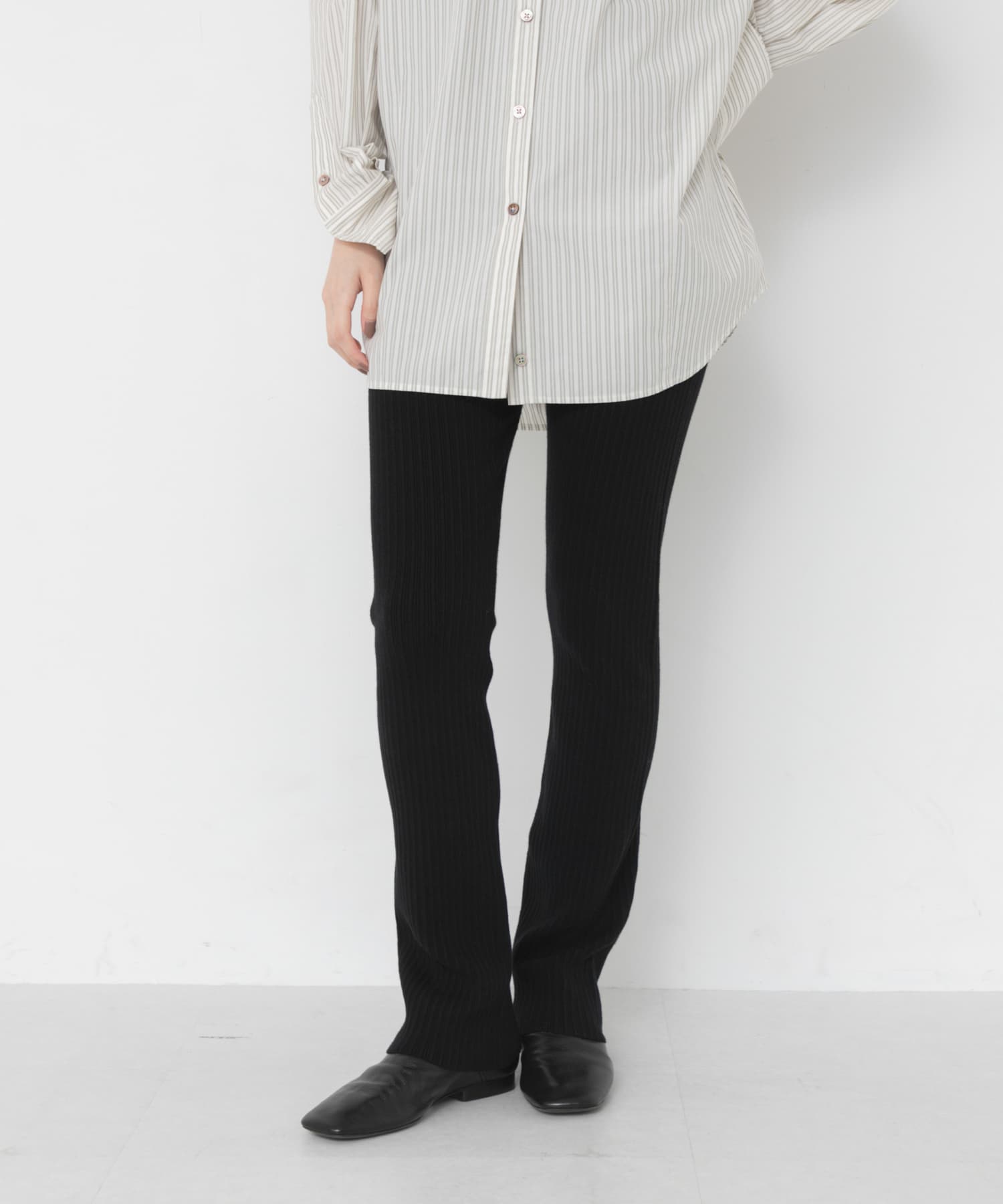 new basic　FRAME FLUID KNIT PANTS