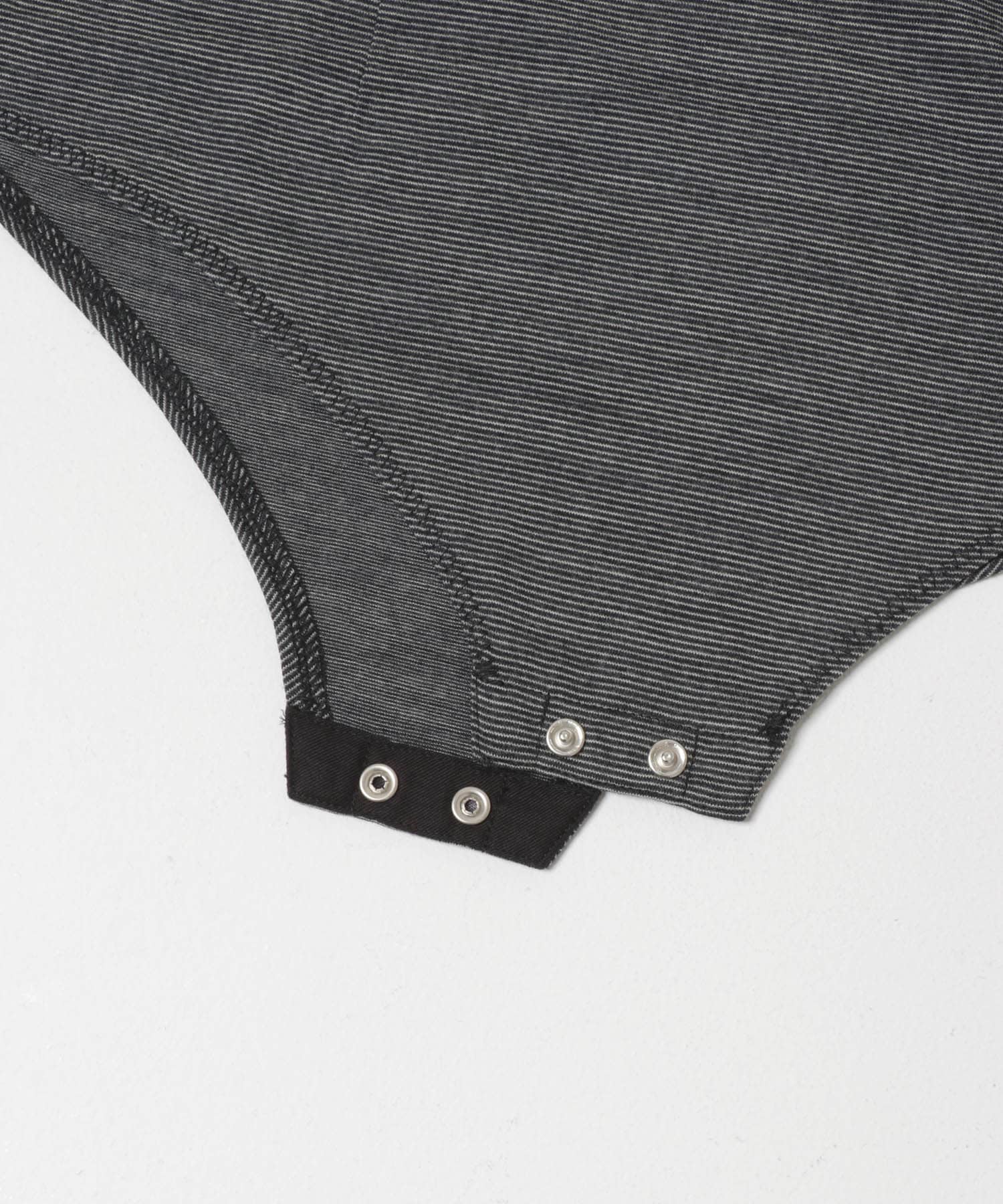 new basic　WASHABLE WOOL CONTOUR TOP BLK BORDER Free