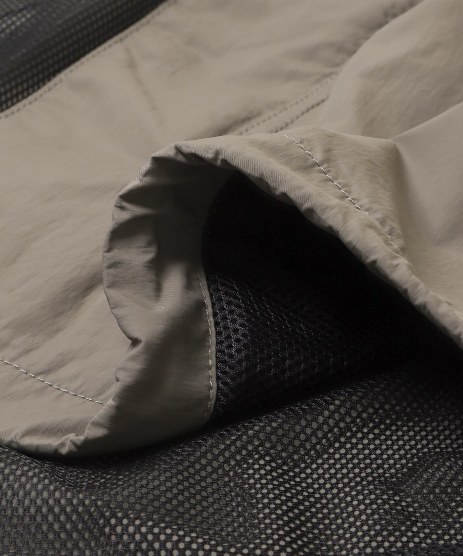 NYLON SHORT MODS BLOUSON GREIGE M