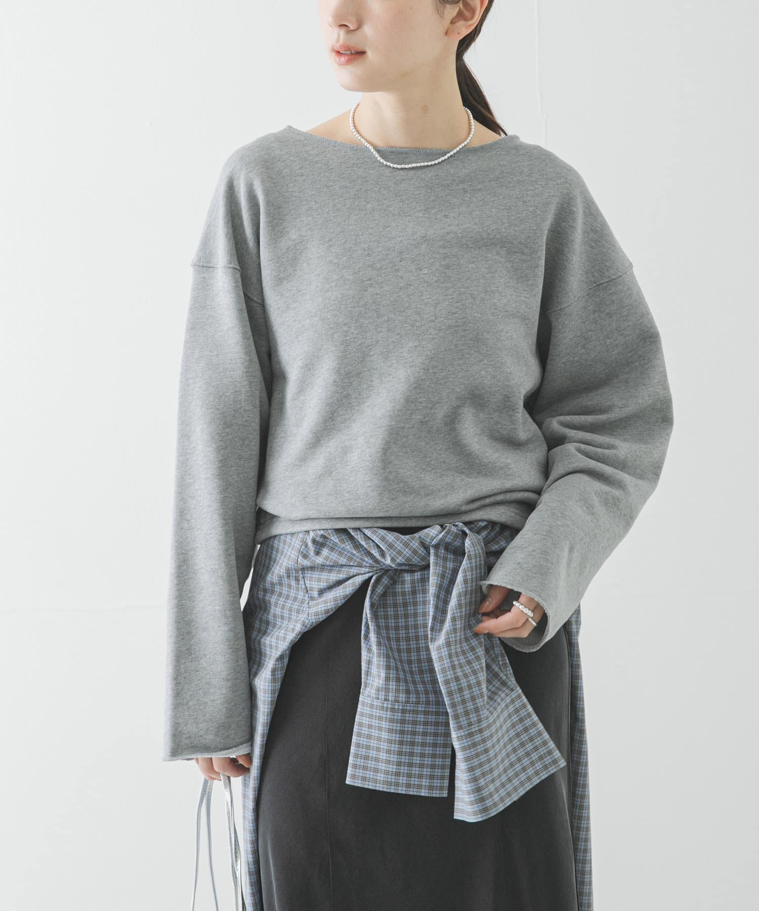 TOP GRAY