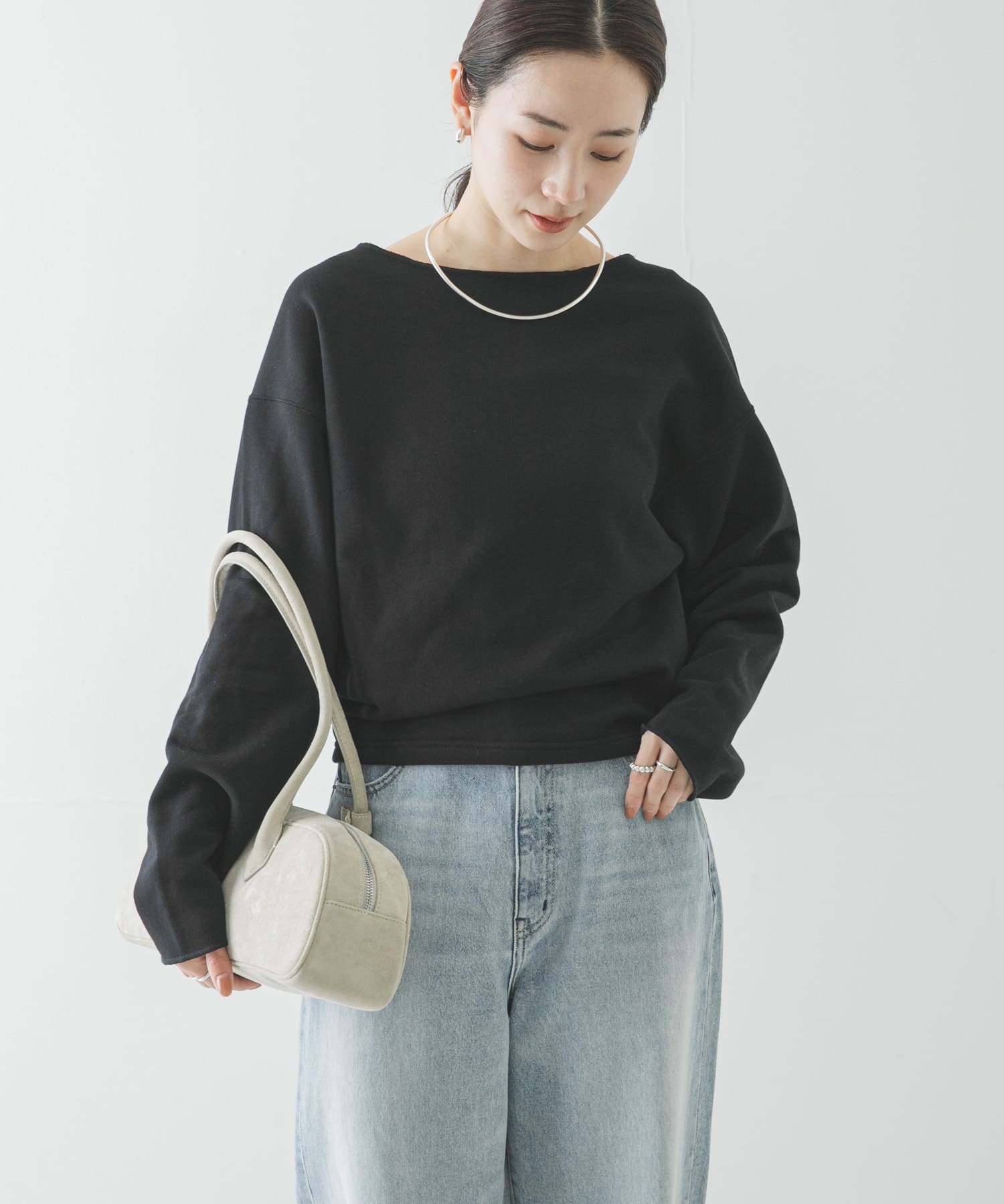 カットオフショートスウェット