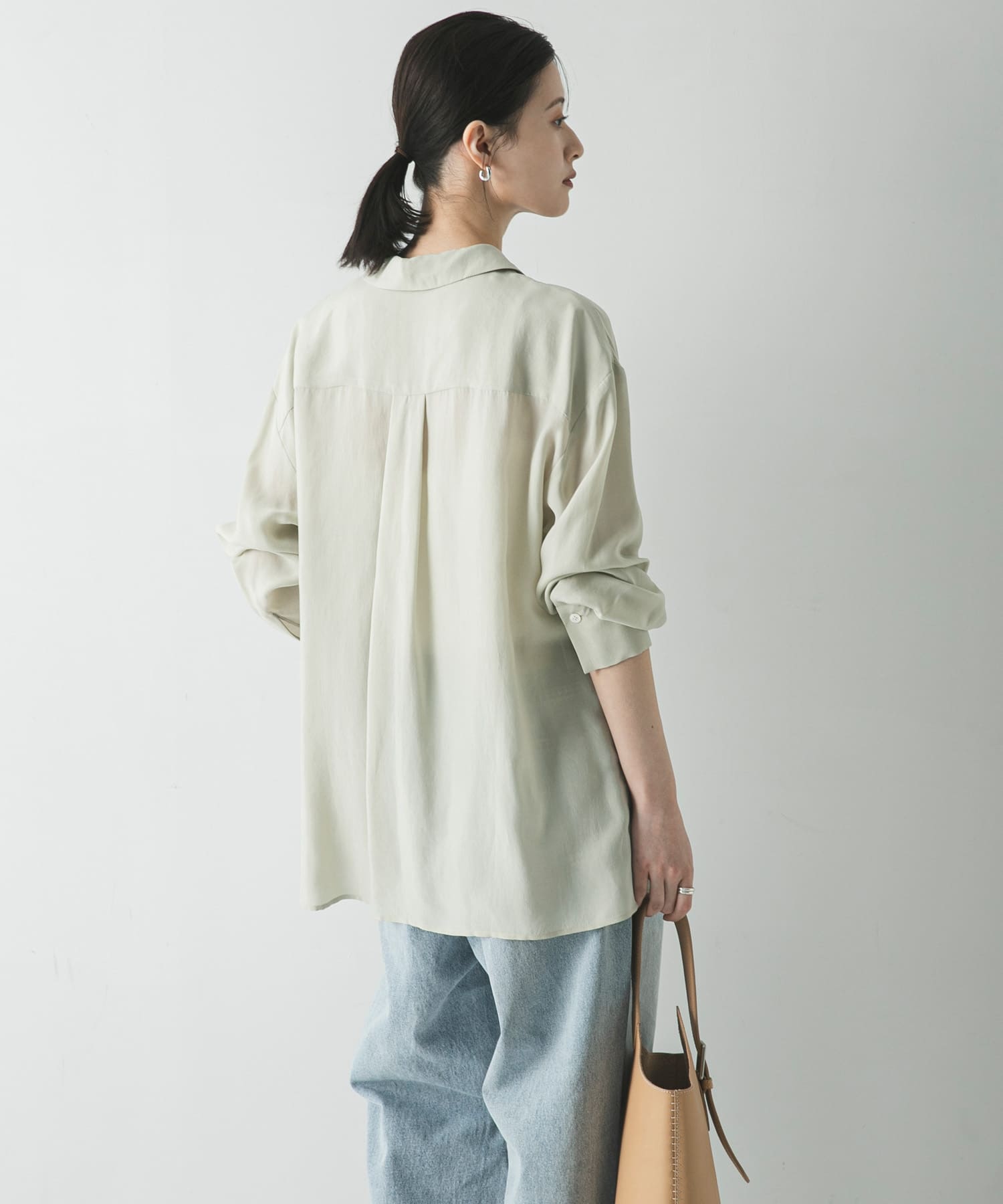 L.BEIGE