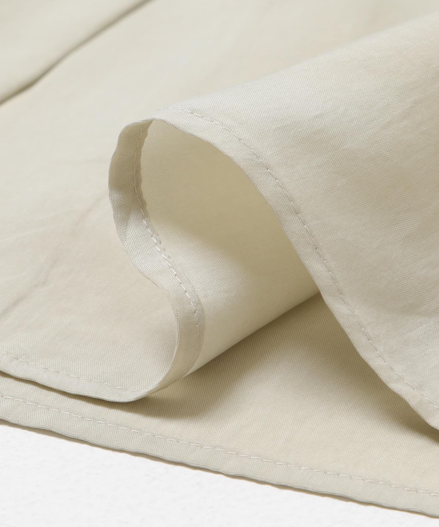 L.BEIGE