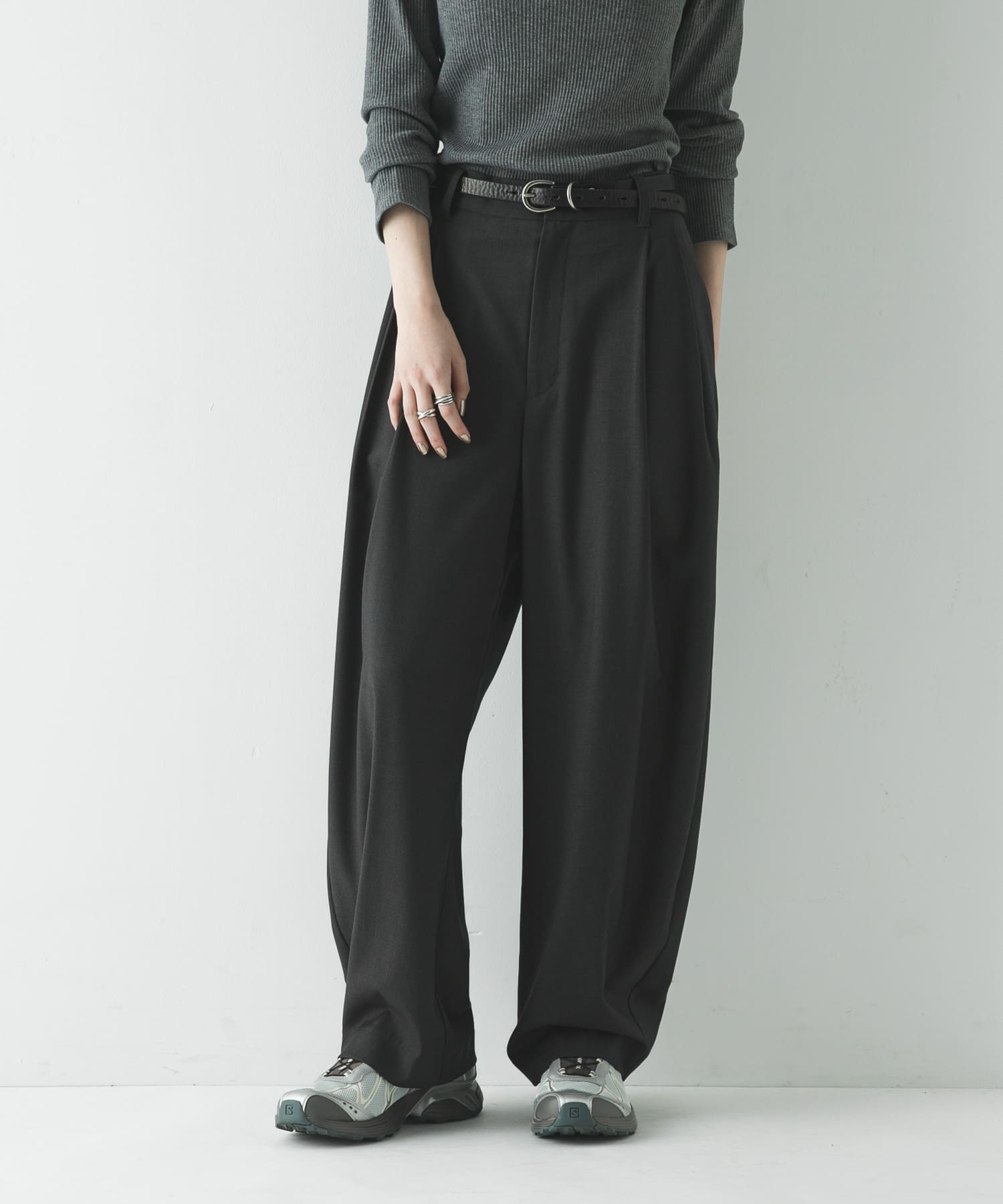 タックカーブスラックス