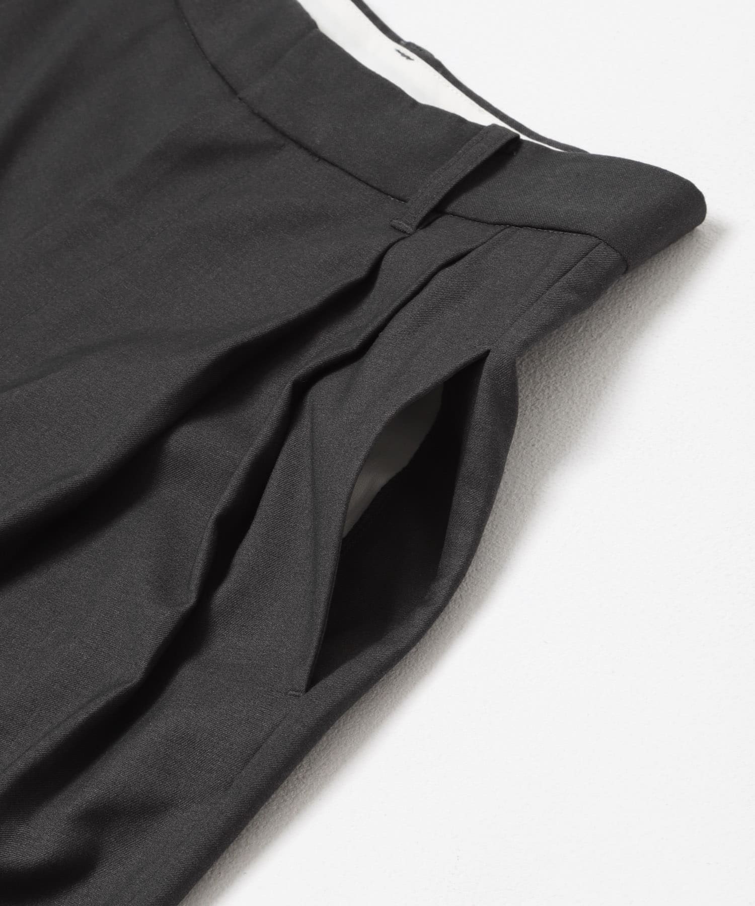 タックカーブスラックス CHARCOAL 36
