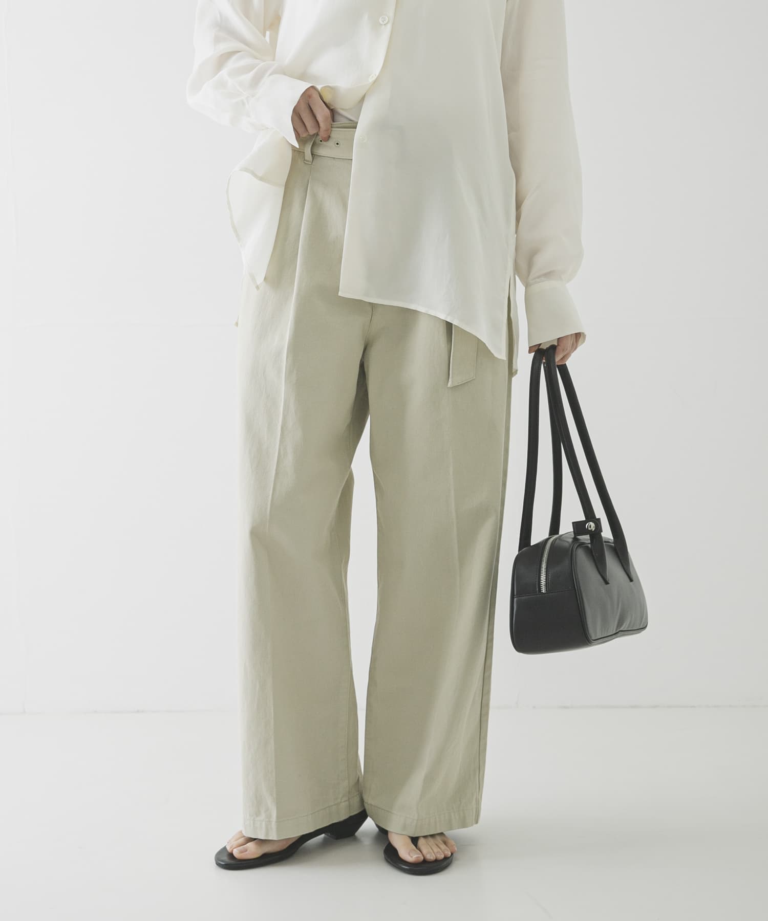 L.BEIGE