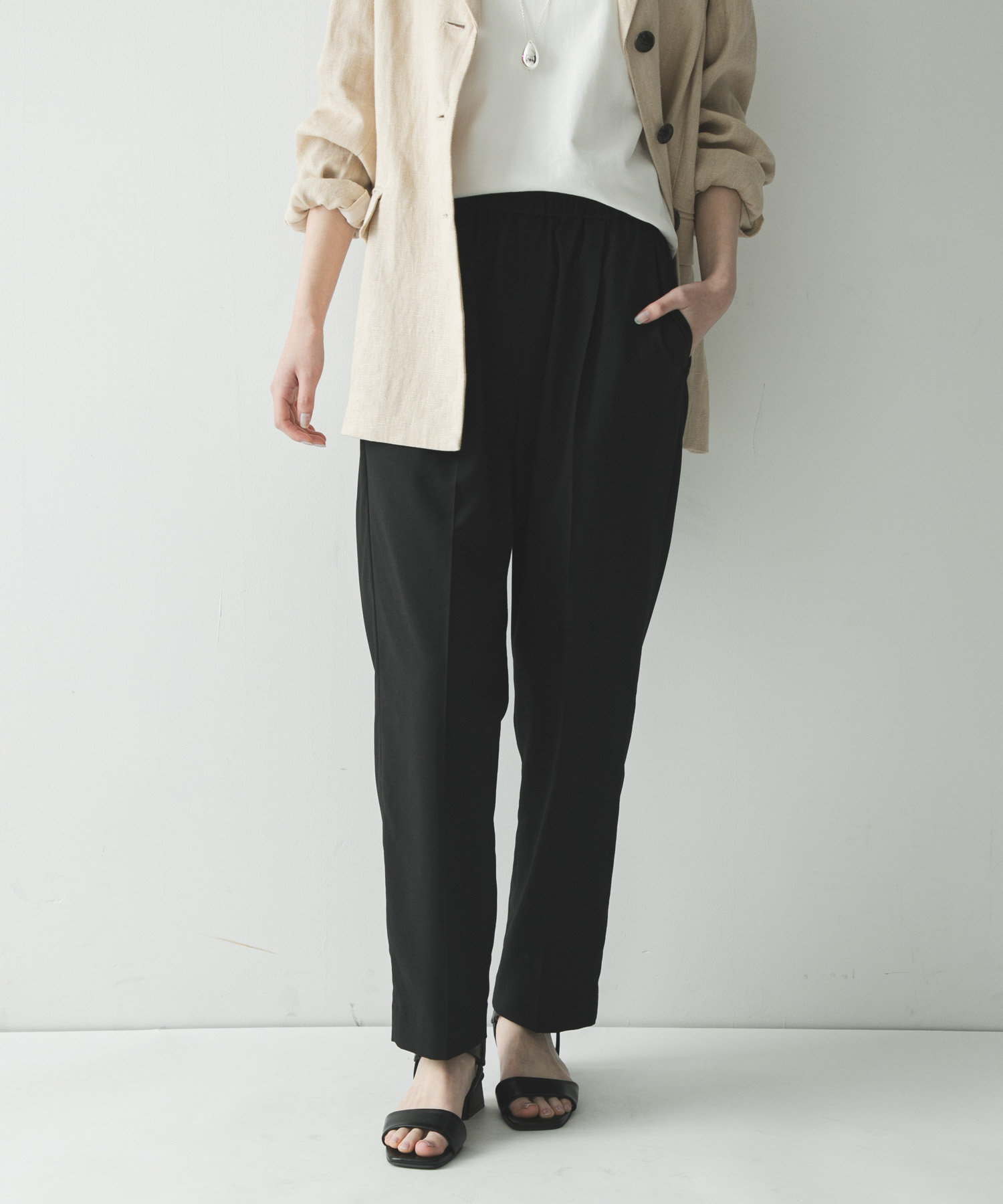 身長：166cm サイズ：38