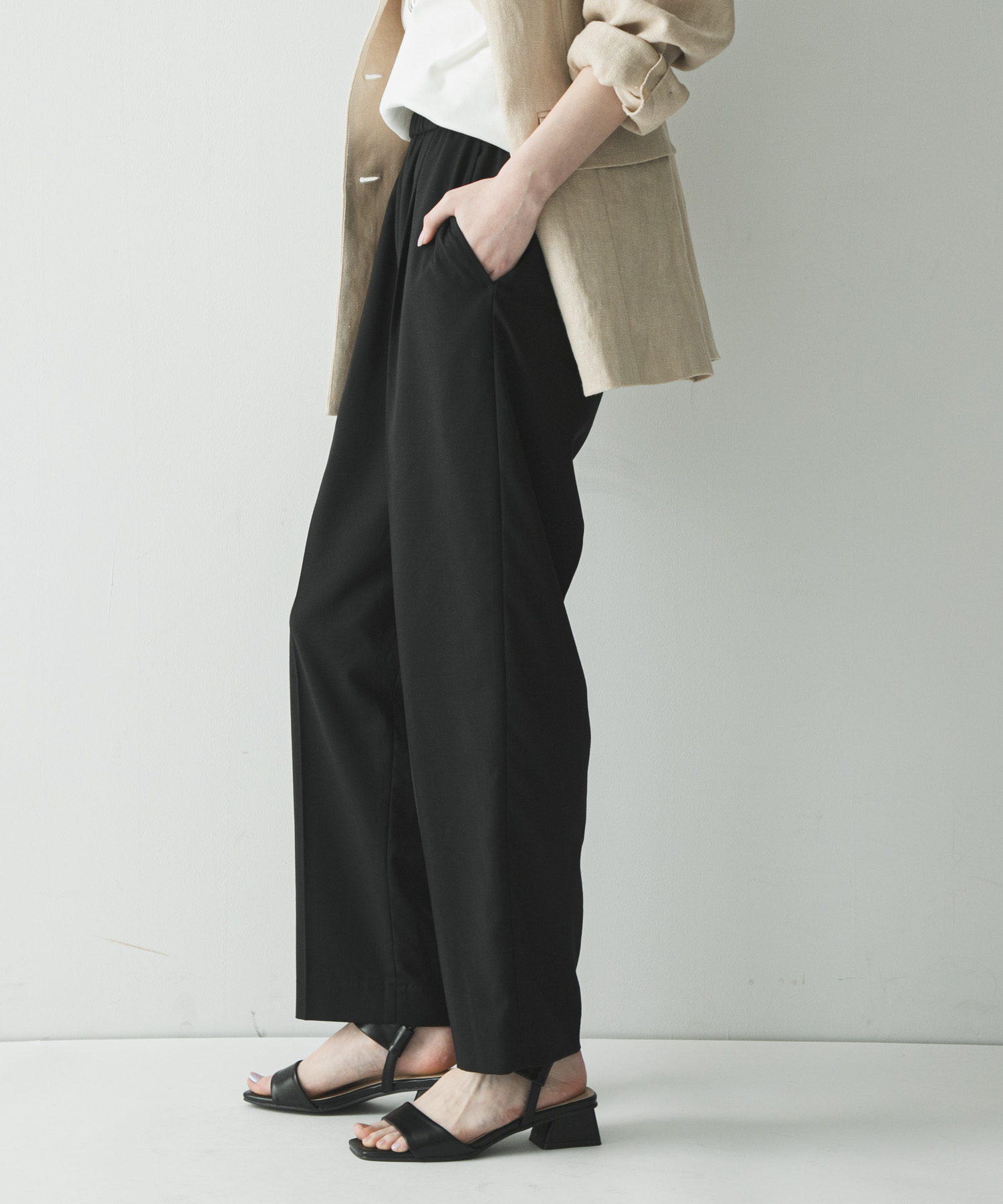 身長：166cm サイズ：38