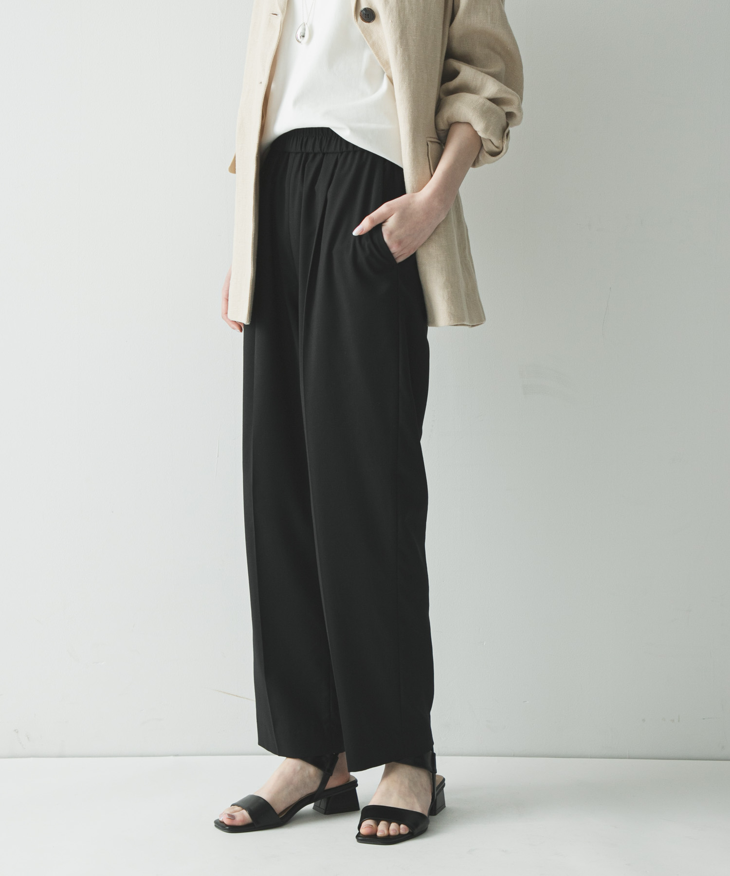 身長：166cm サイズ：38