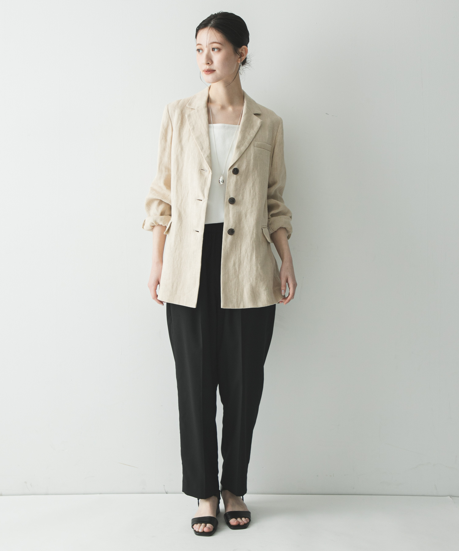 身長：166cm サイズ：38