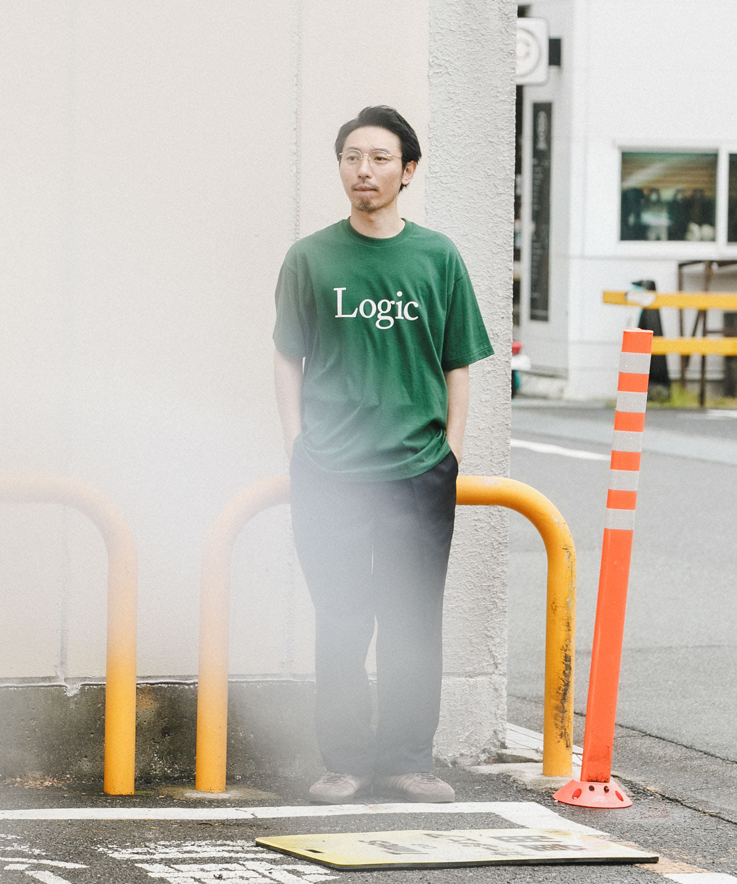 D GREEN