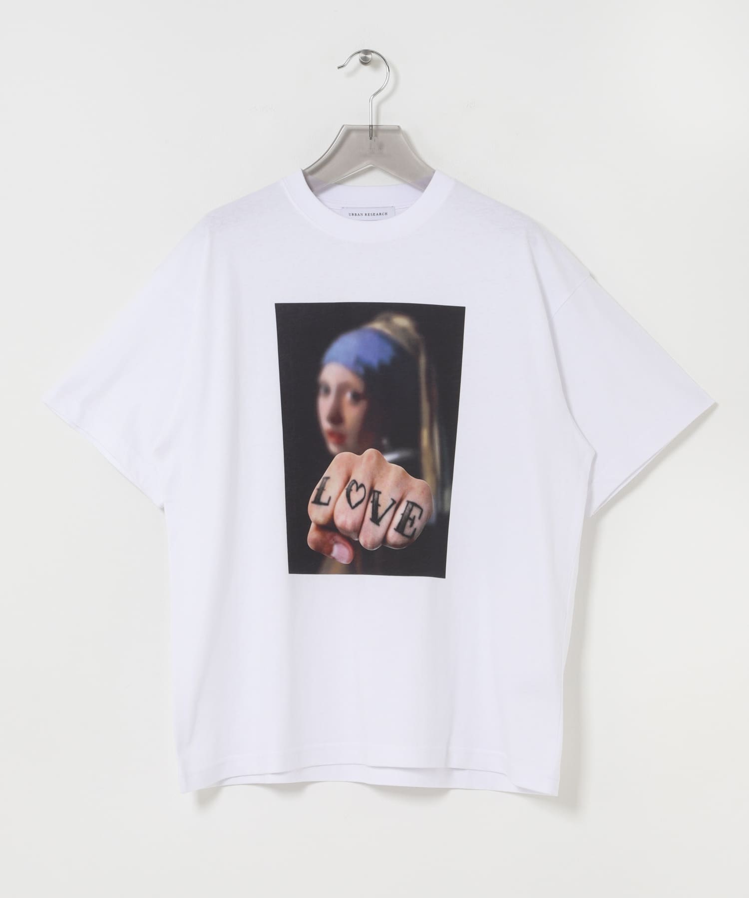 GIRL WITH A LOVE T-SHIRTS