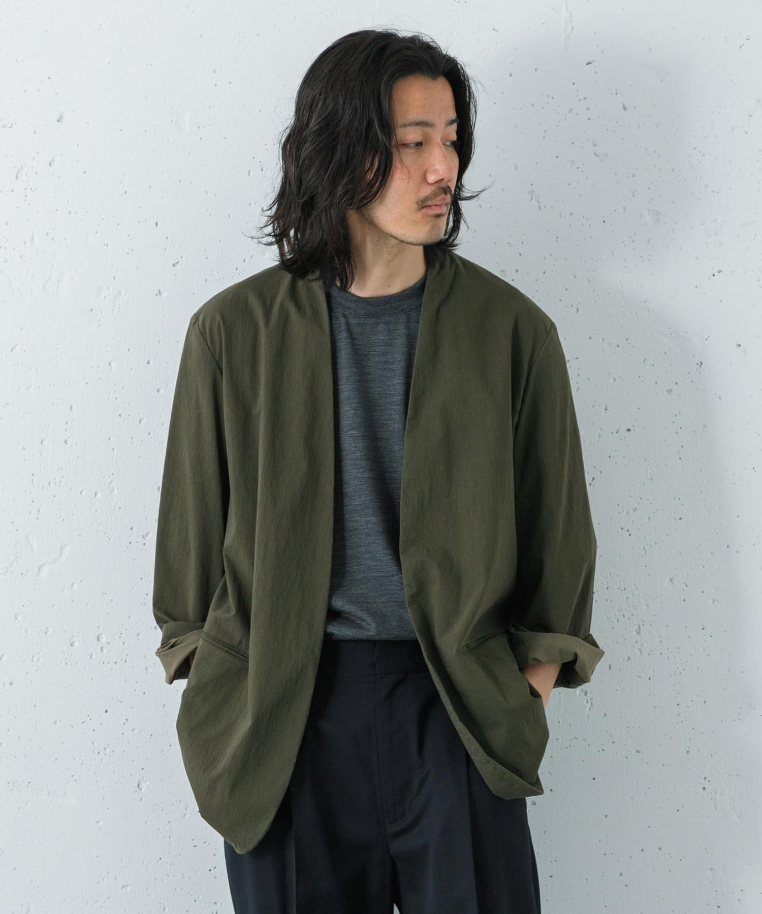 KHAKI