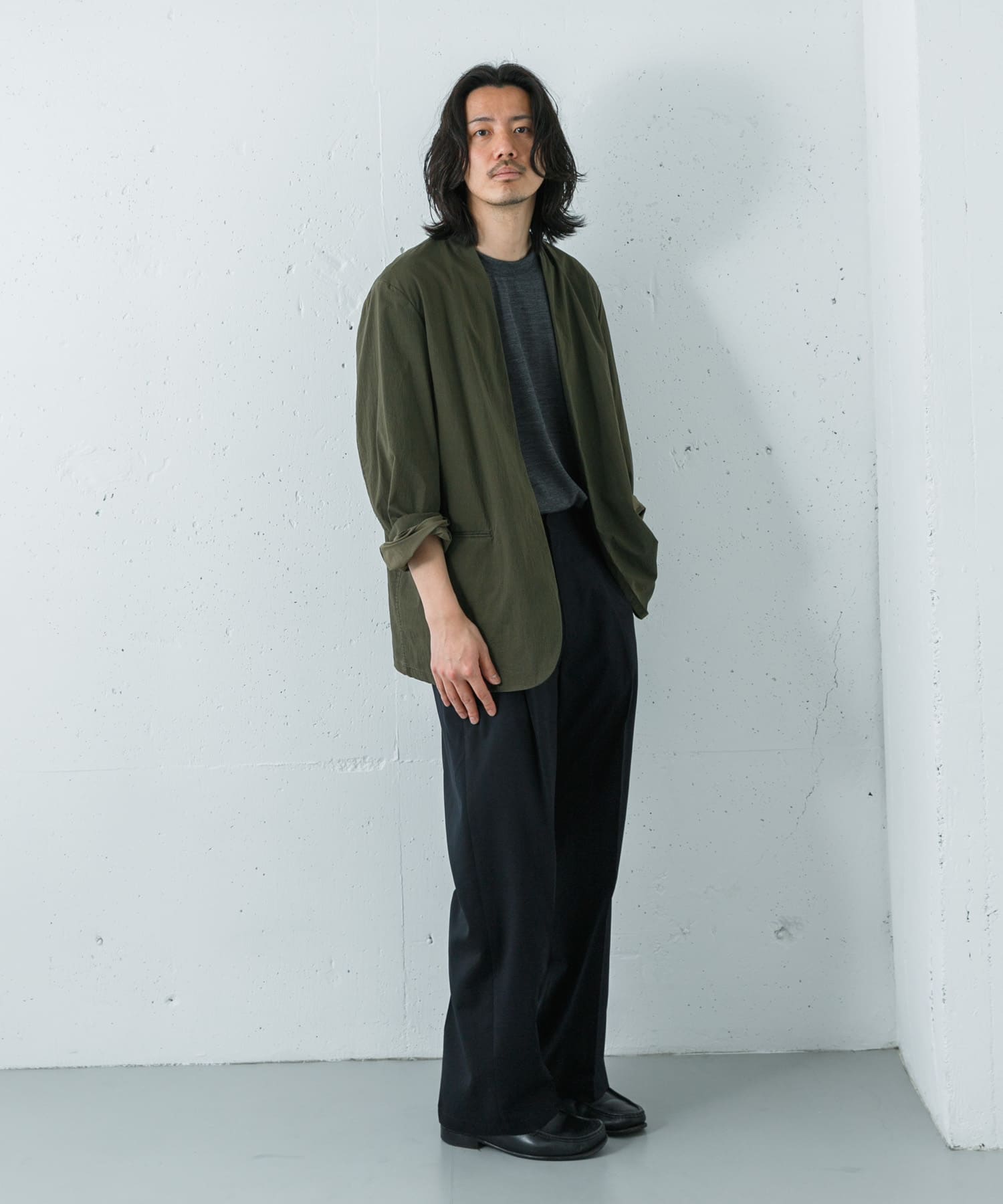 KHAKI