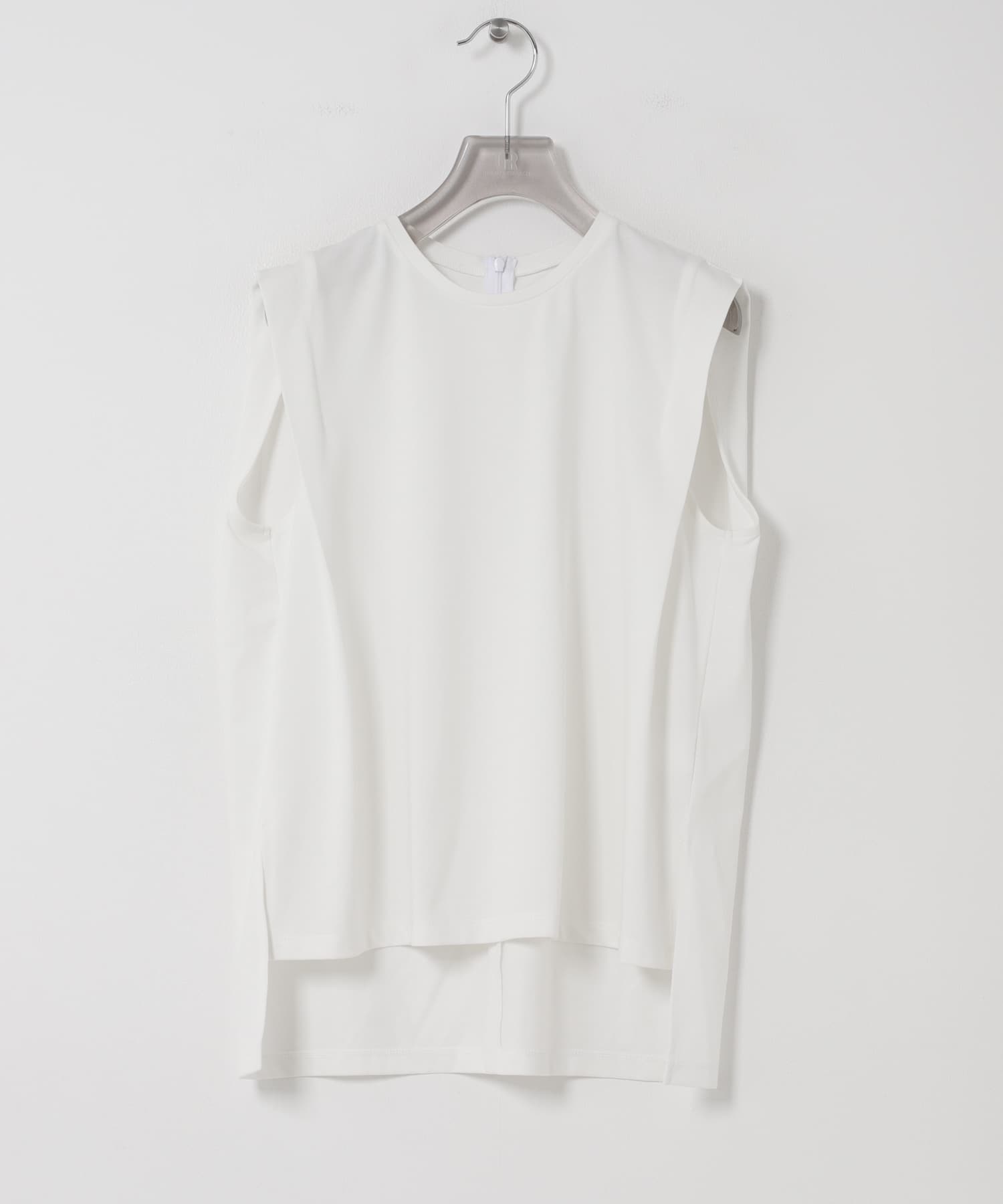 OFF WHITE